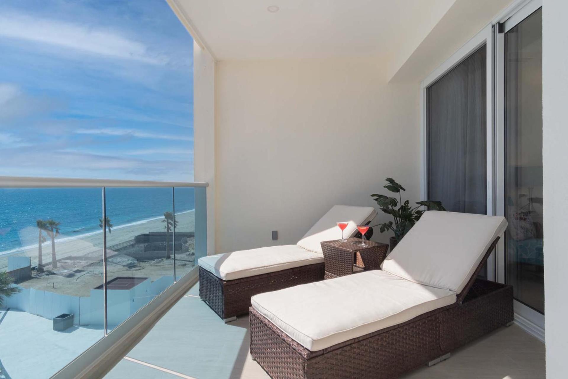 Splash in The New Lazy River/Stay in Modern Luxury Encantamae C 402