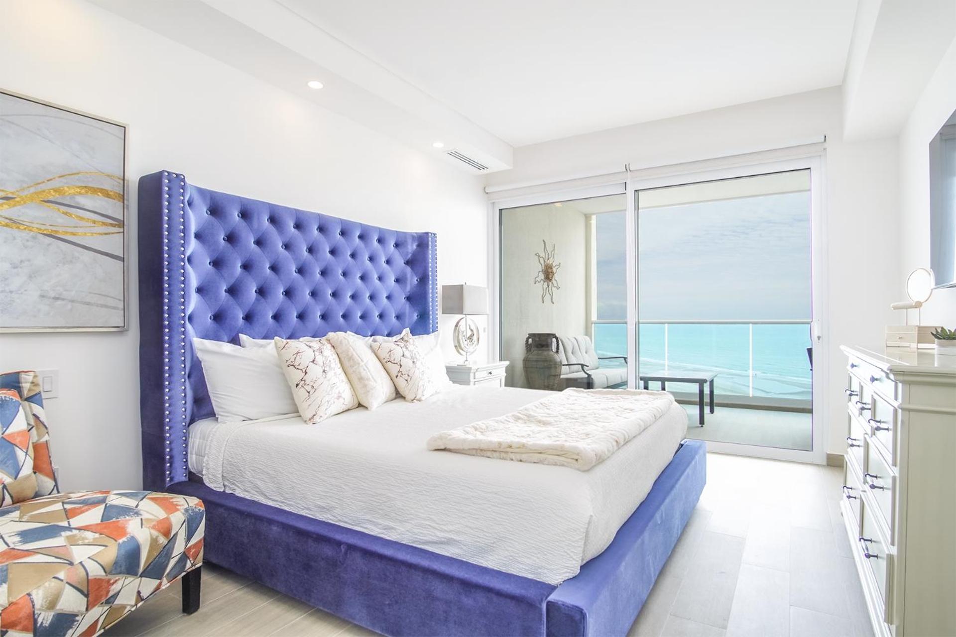 Marvelous 2 bedroom condo Encantame Towers Verano 604