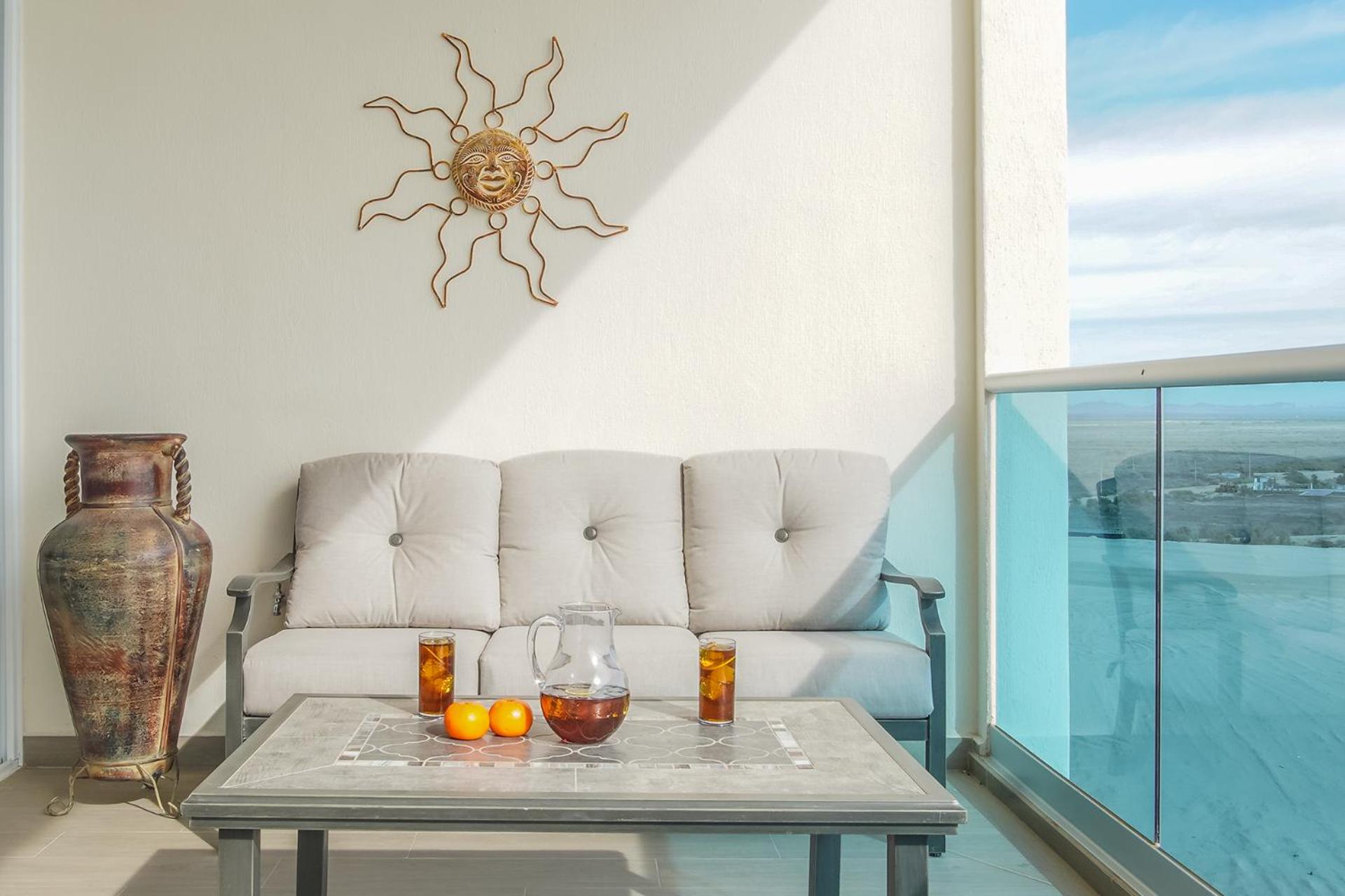 Marvelous 2 bedroom condo Encantame Towers Verano 604