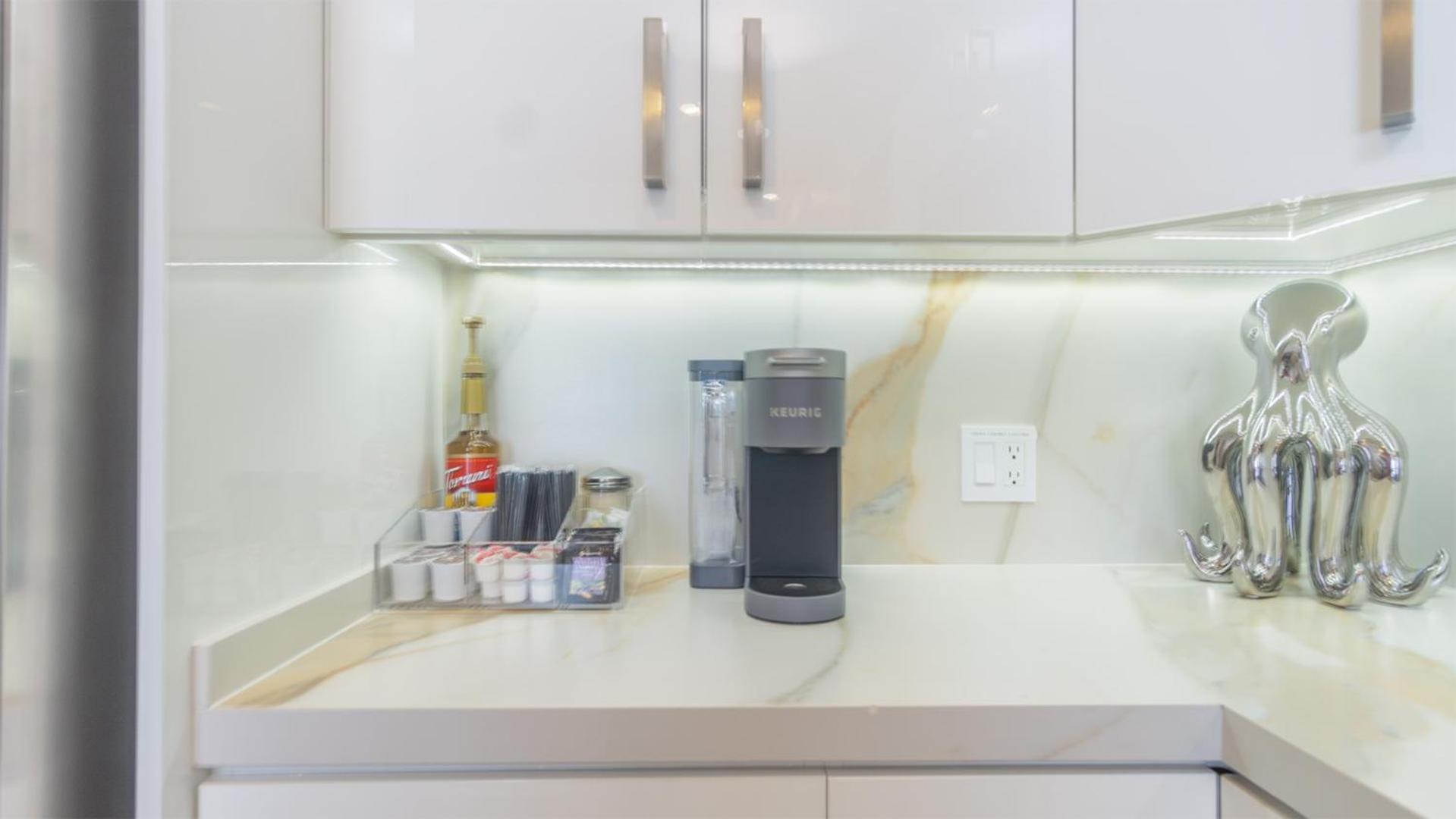 Amazing condo by the beach Encantame W1203