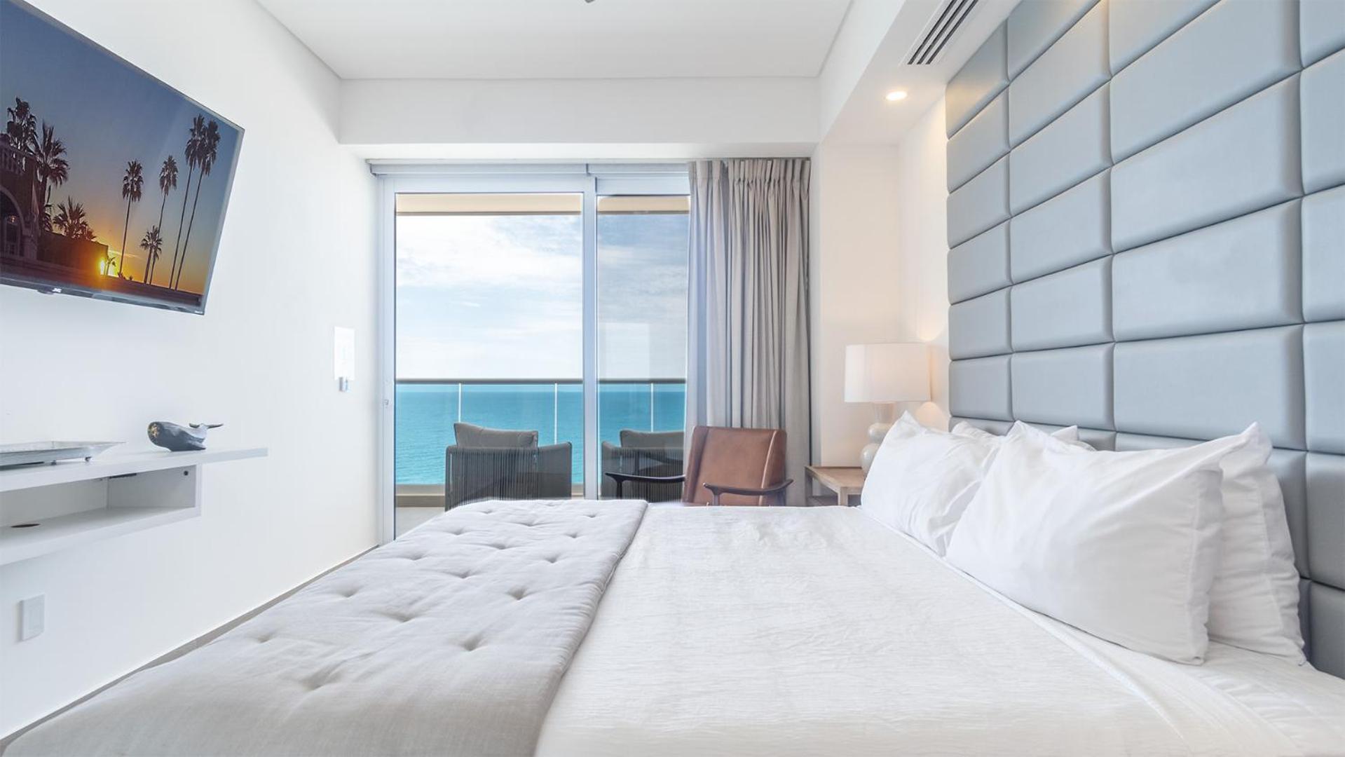 Amazing condo by the beach Encantame W1203