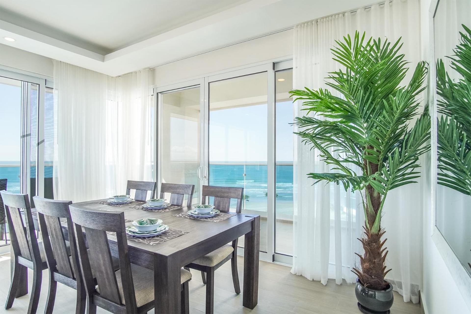 Delightful 2 bedroom condo Encantame Towers Verano 505
