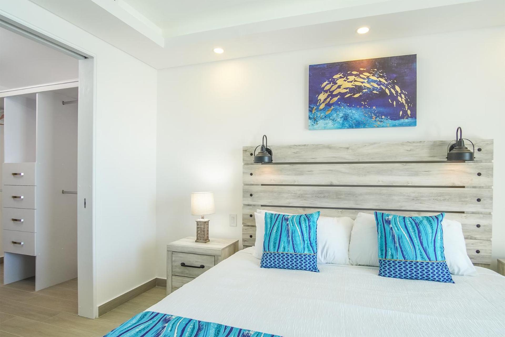 Delightful 2 bedroom condo Encantame Towers Verano 505