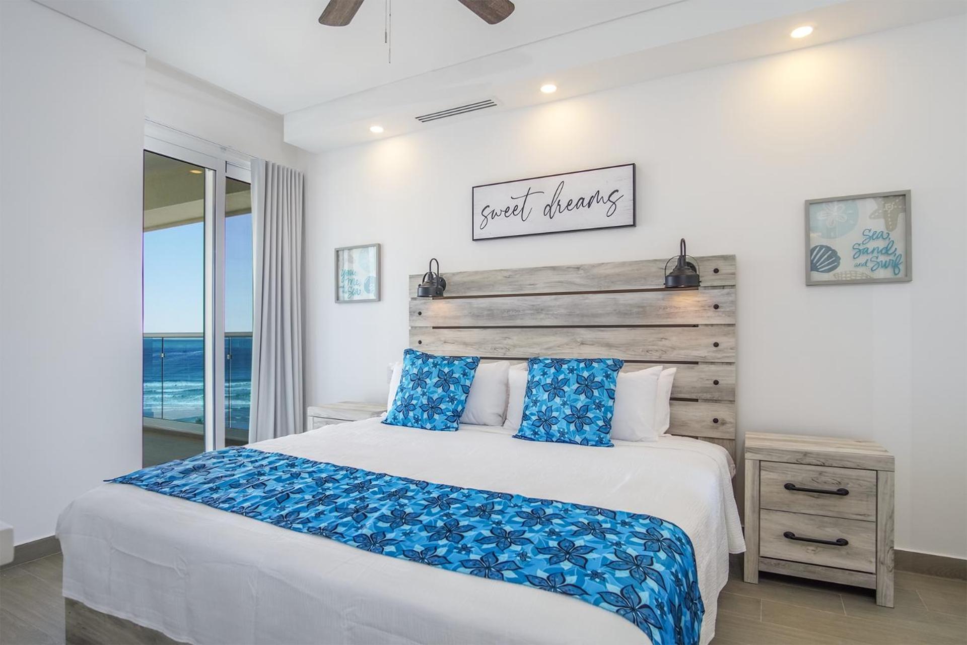 Delightful 2 bedroom condo Encantame Towers Verano 505