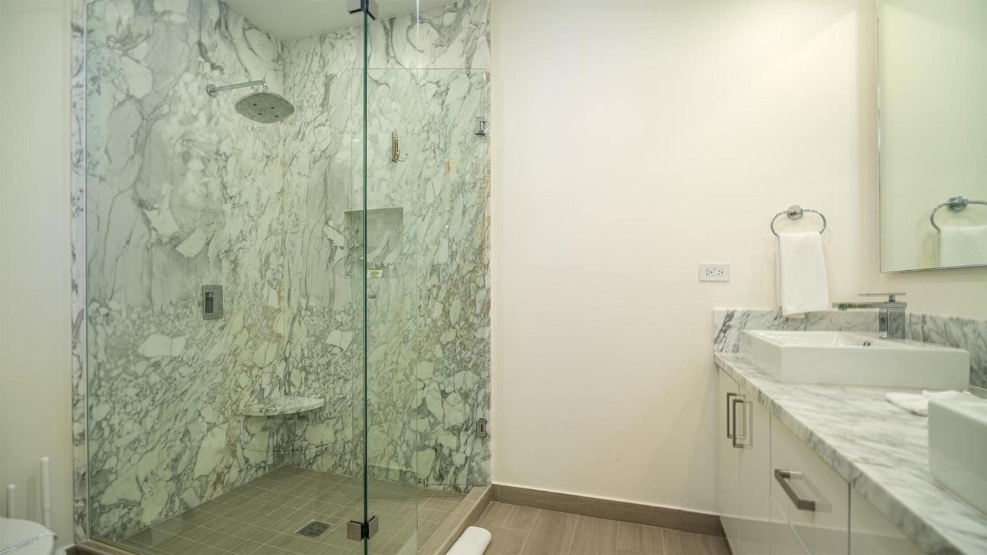Spectacular 2 Bedroom Ground Floor condominium Encantame E104
