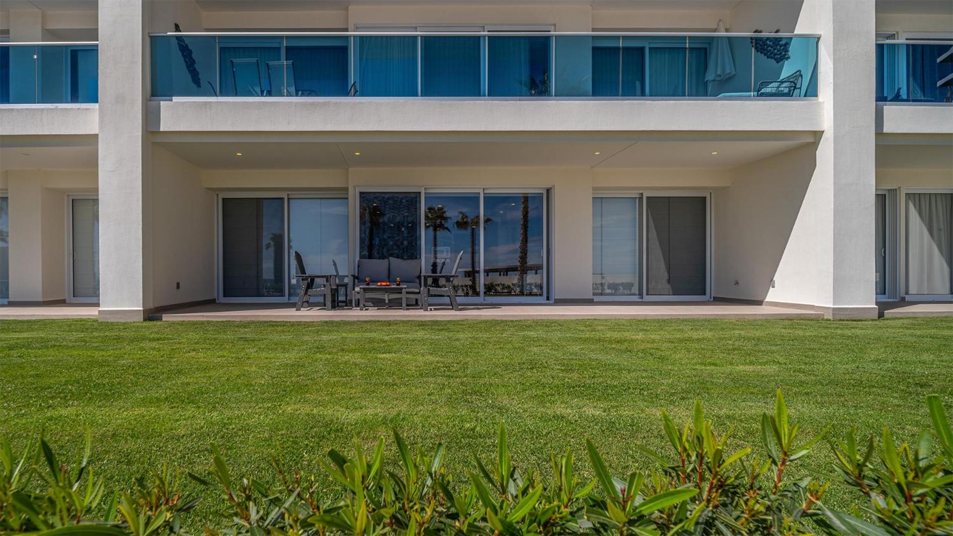 Spectacular 2 Bedroom Ground Floor condominium Encantame E104