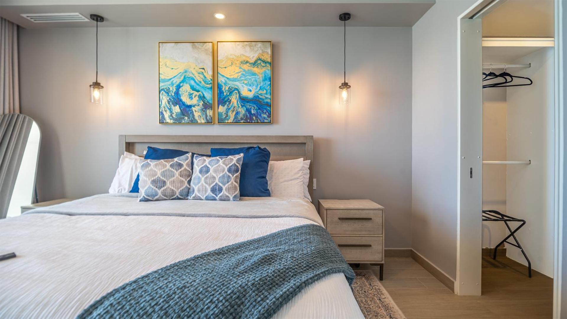Waterfront Getaway 2 Bedroom Condo W1102