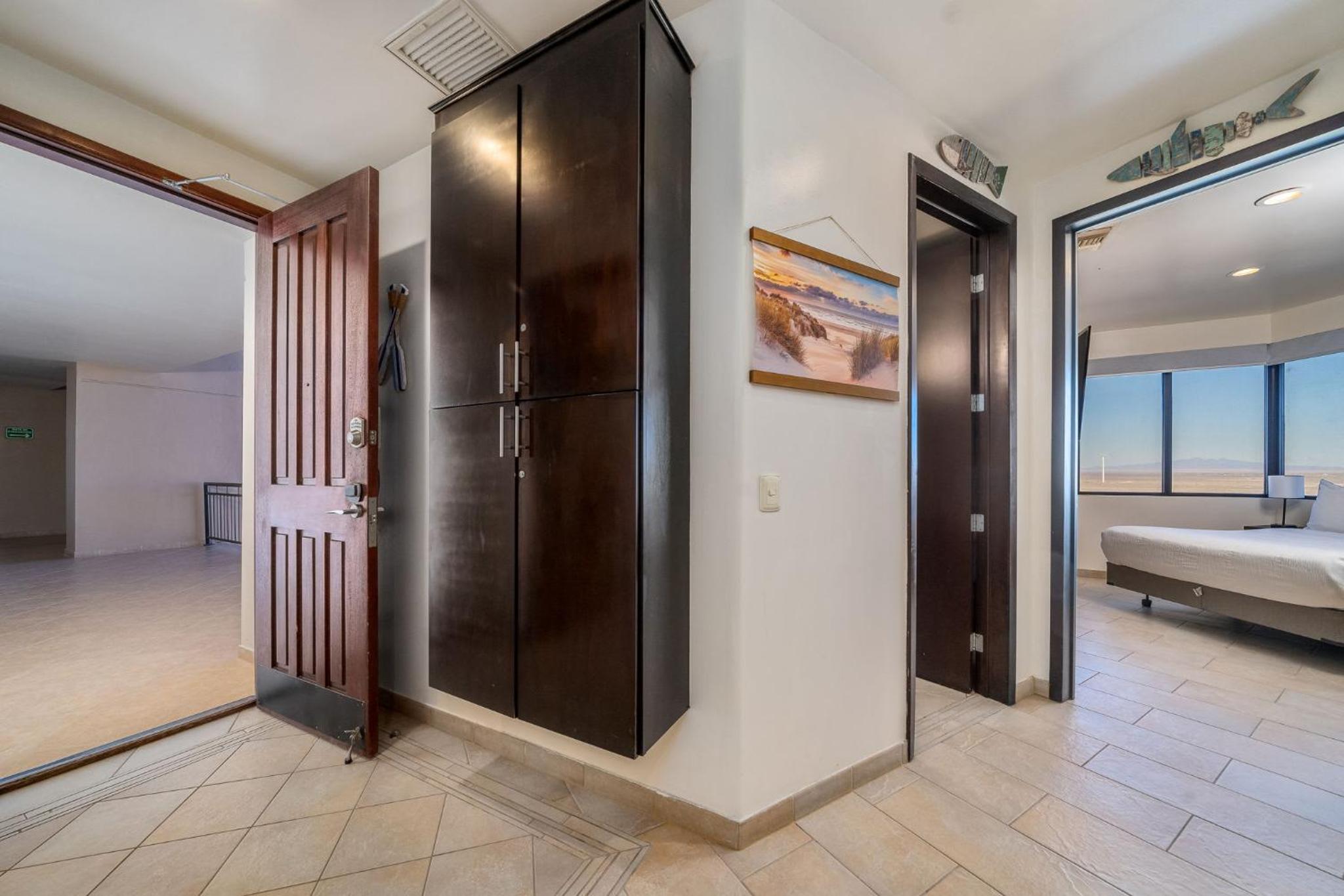Las Palomas OV 4BR 4BA Cortez 901