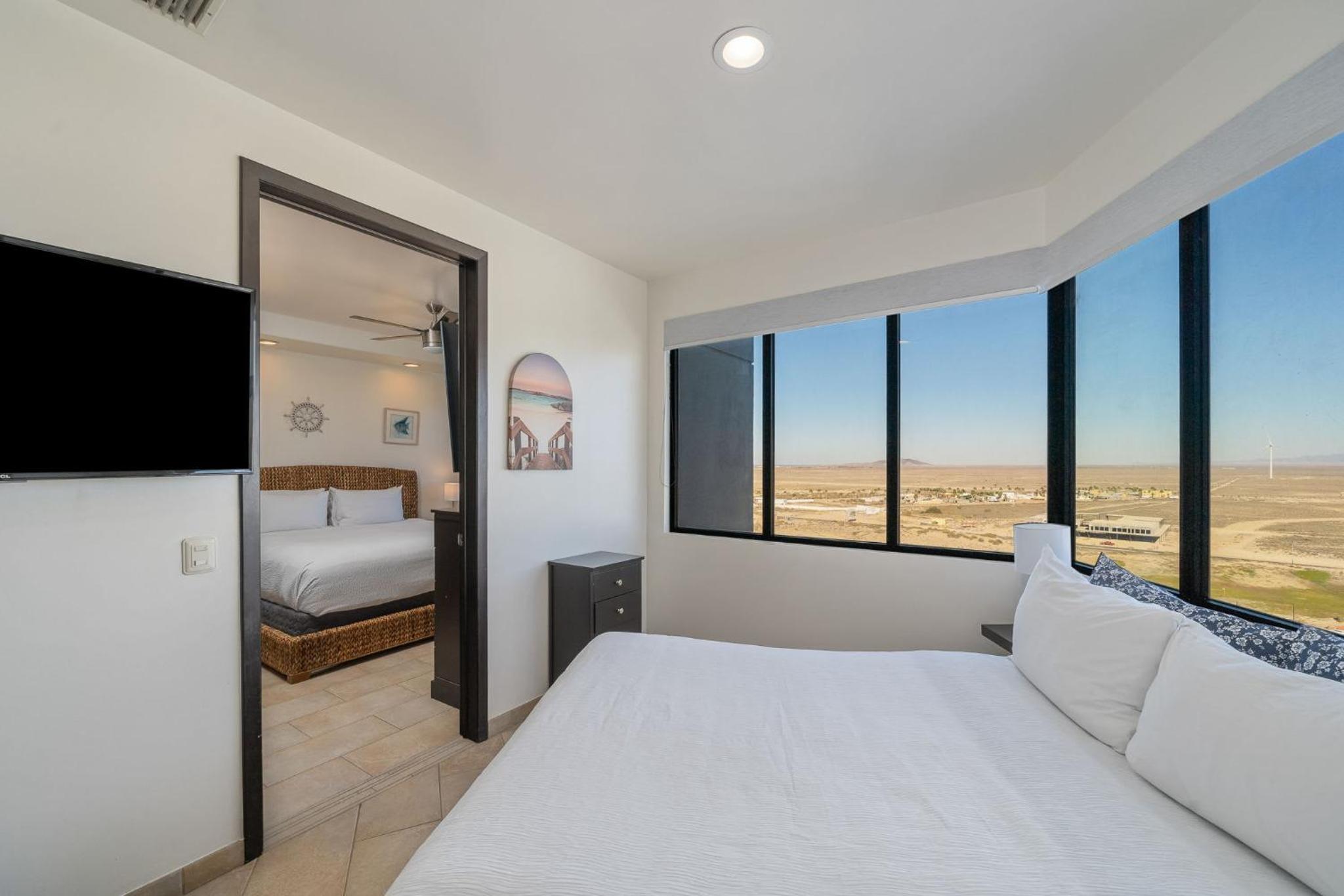 Las Palomas OV 4BR 4BA Cortez 901