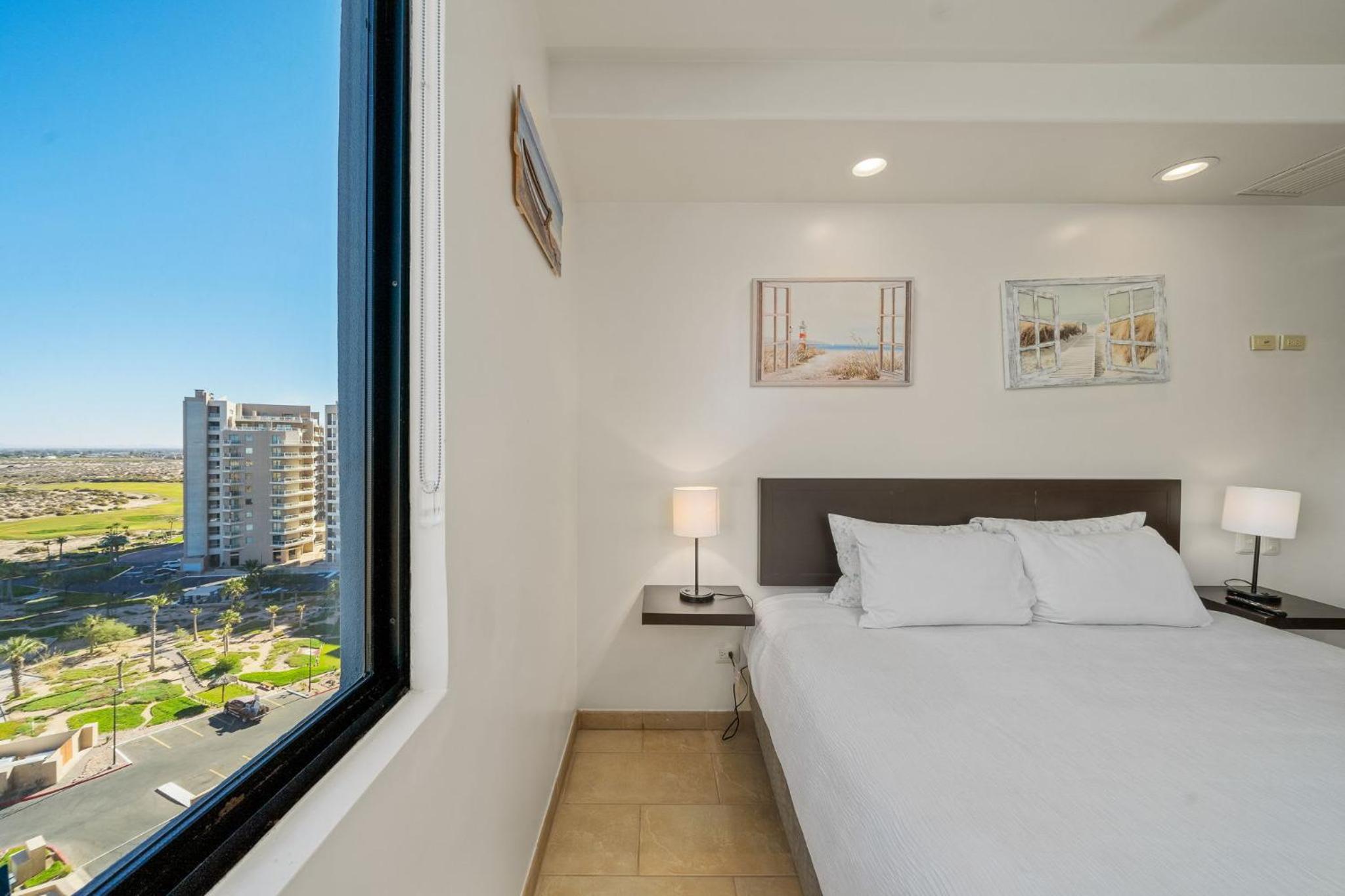 Las Palomas OV 4BR 4BA Cortez 901