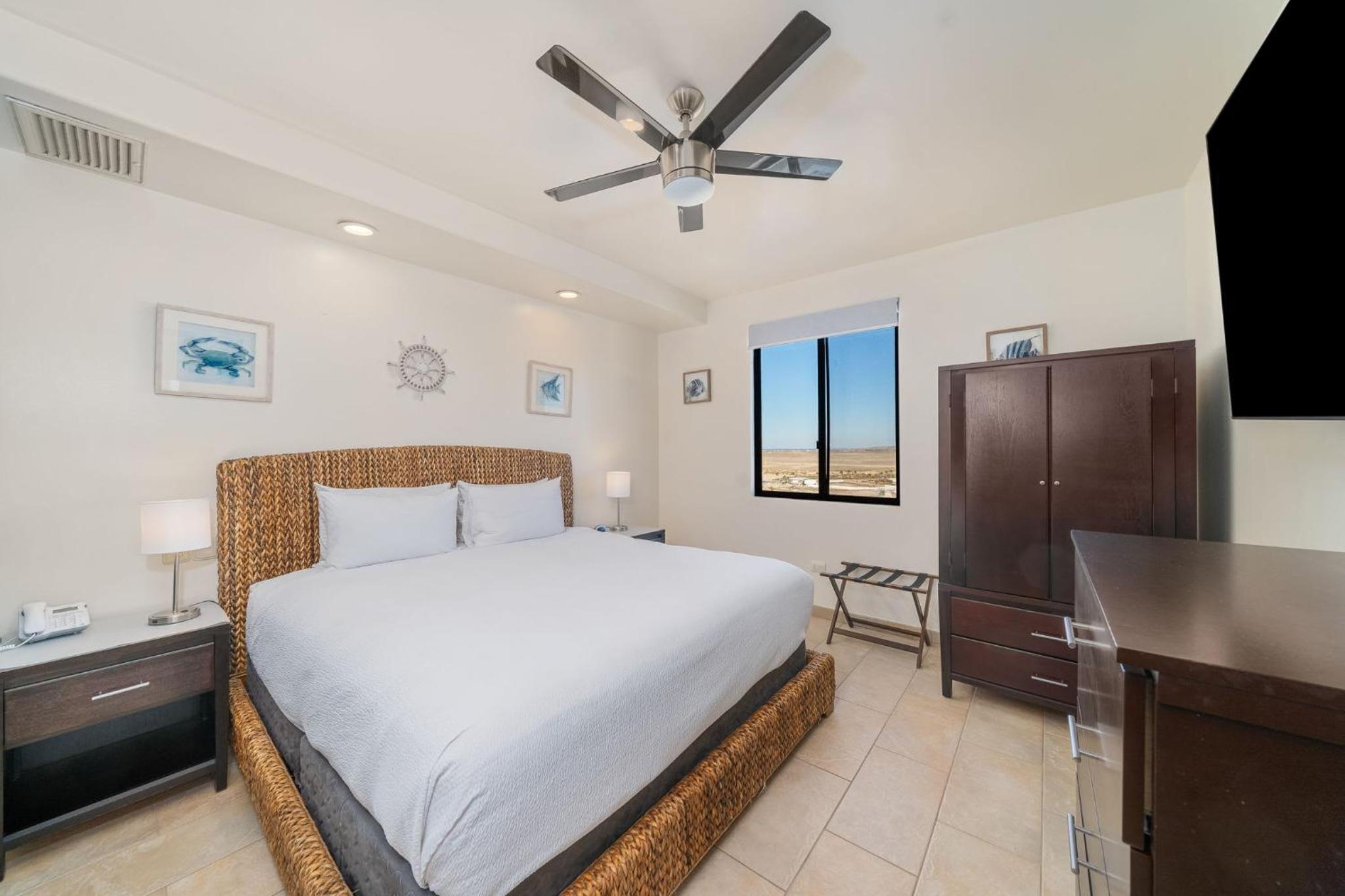Las Palomas OV 4BR 4BA Cortez 901