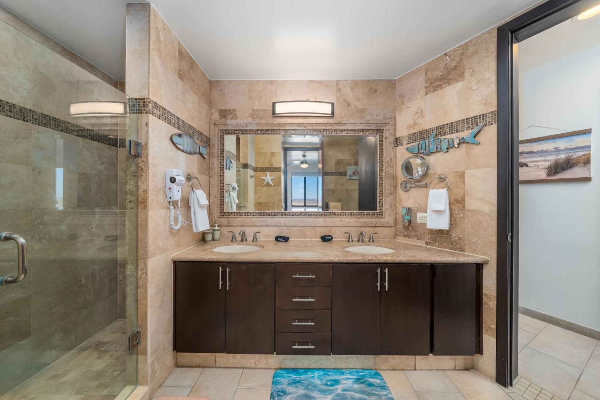 Las Palomas OV 4BR 4BA Cortez 901