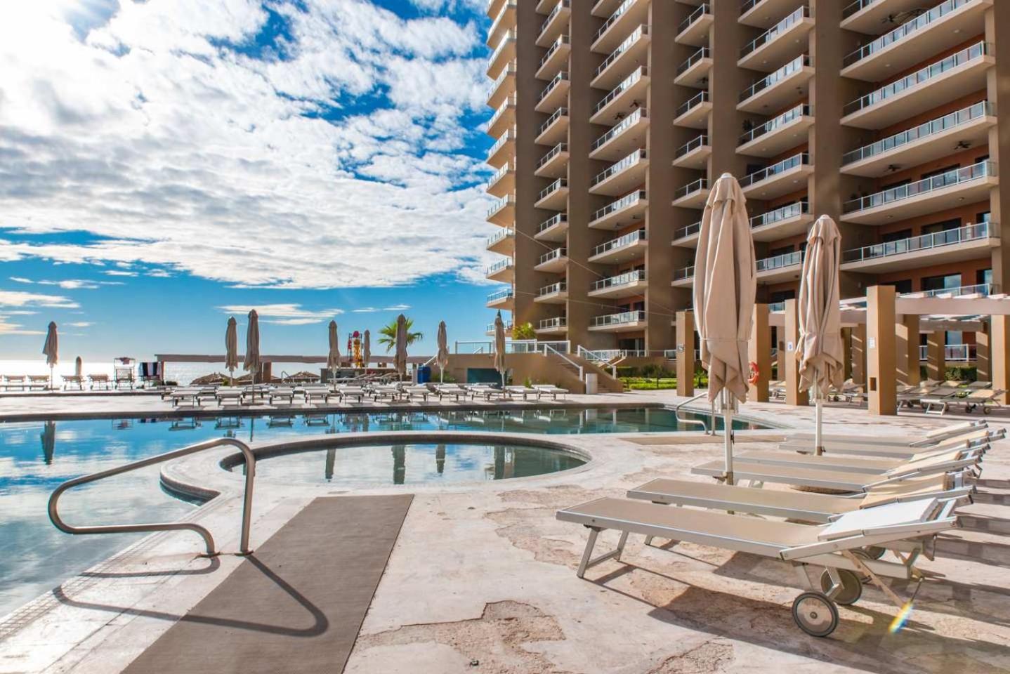 Las Palomas OV 4BR 4BA Cortez 901