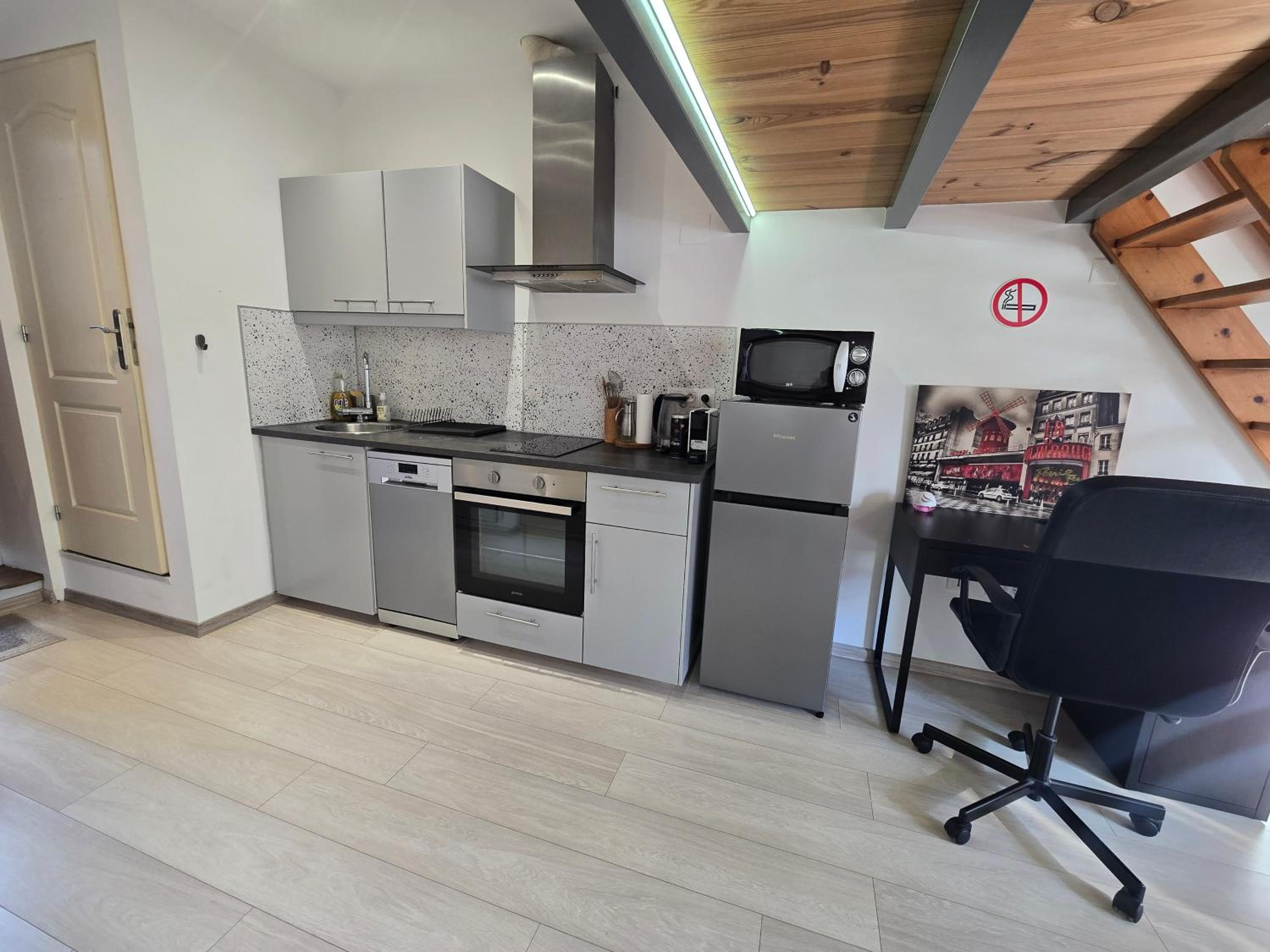 Studio cosy avec mezzanine & parking 2min Walibi