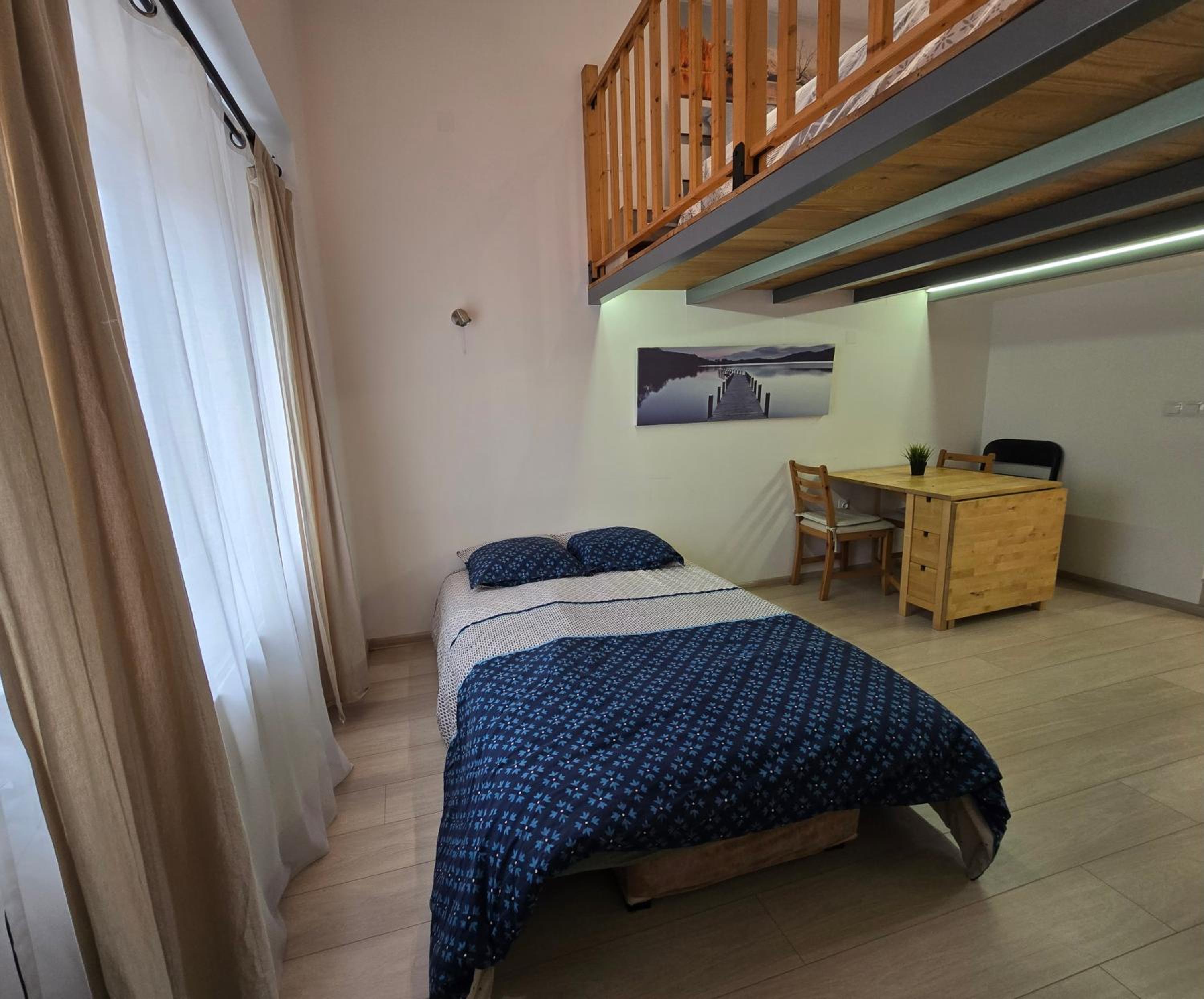 Studio cosy avec mezzanine & parking 2min Walibi