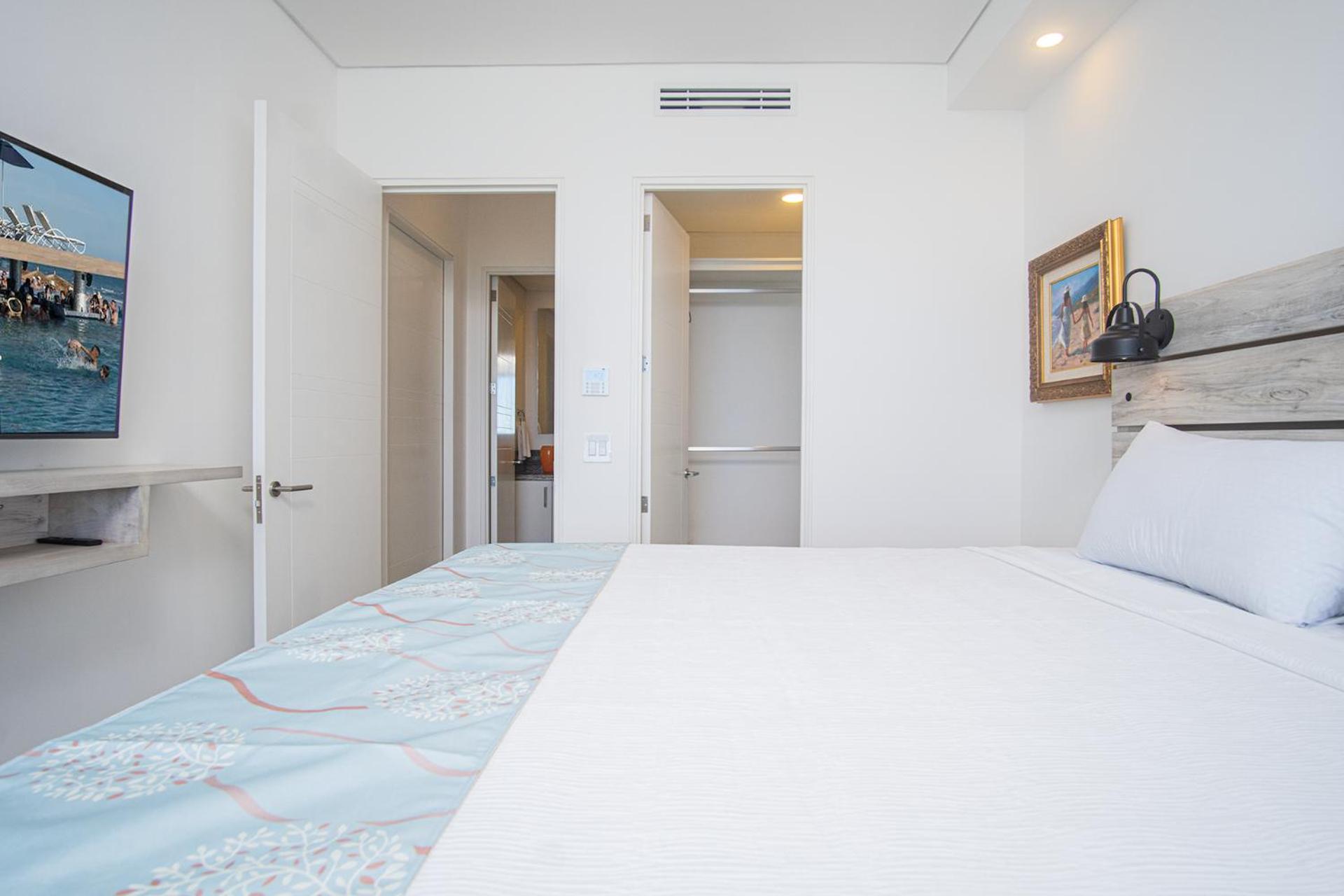 Splash in The New Lazy River and Sleep In Luxury Encantame Towers Velero 2202