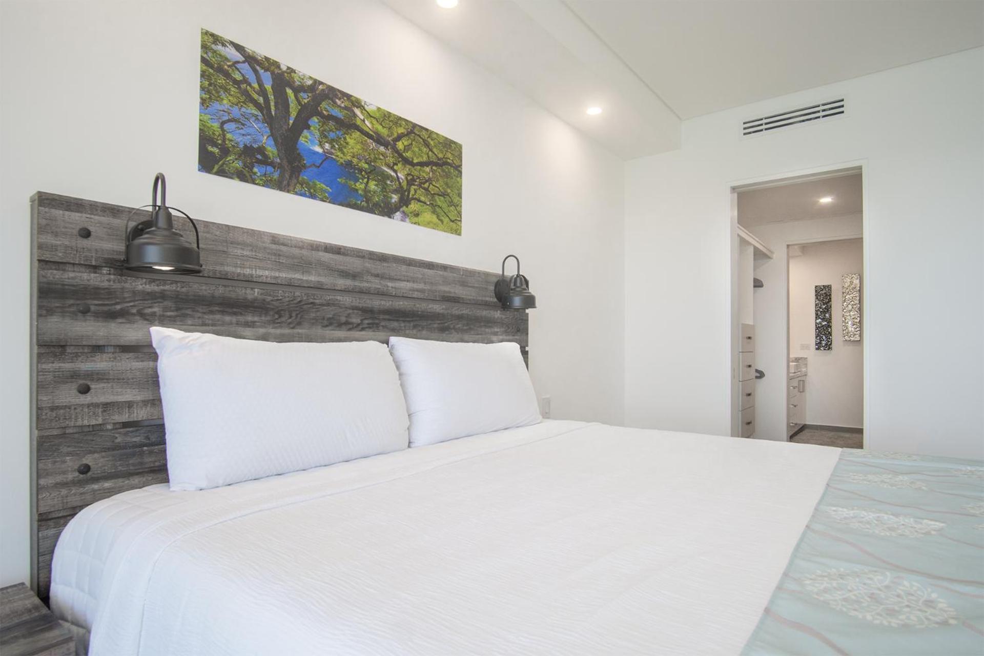 Splash in The New Lazy River and Sleep In Luxury Encantame Towers Velero 2202