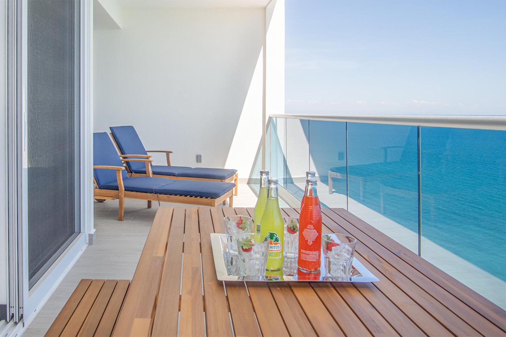 Splash in The New Lazy River and Sleep In Luxury Encantame Towers Velero 2202