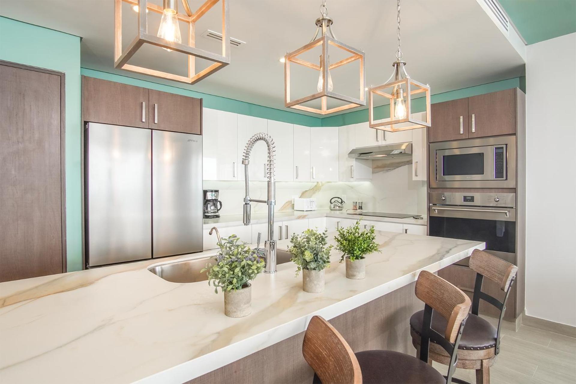Awesome 3 bedroom condo Encantame Tower E 1001