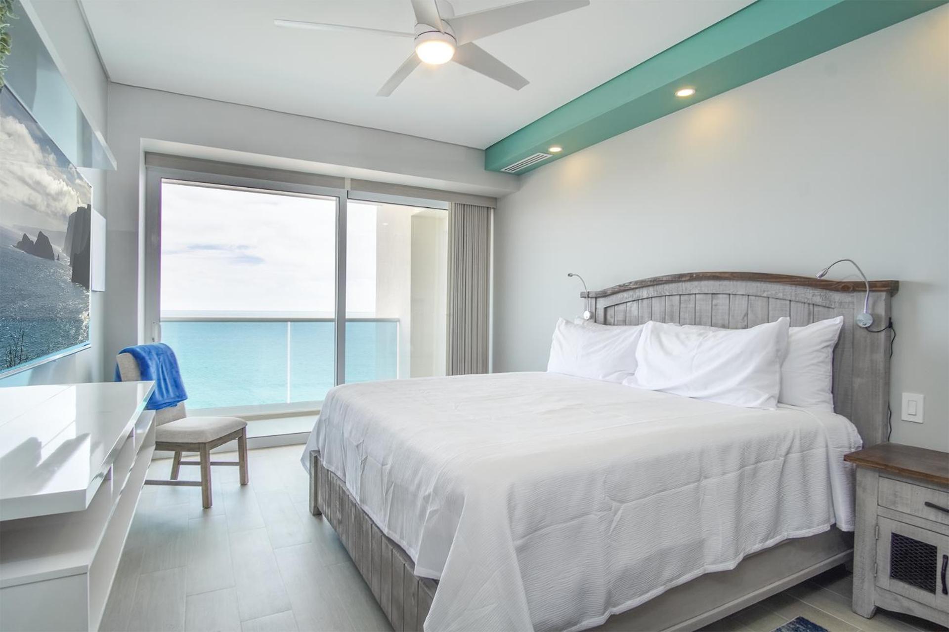 Awesome 3 bedroom condo Encantame Tower E 1001