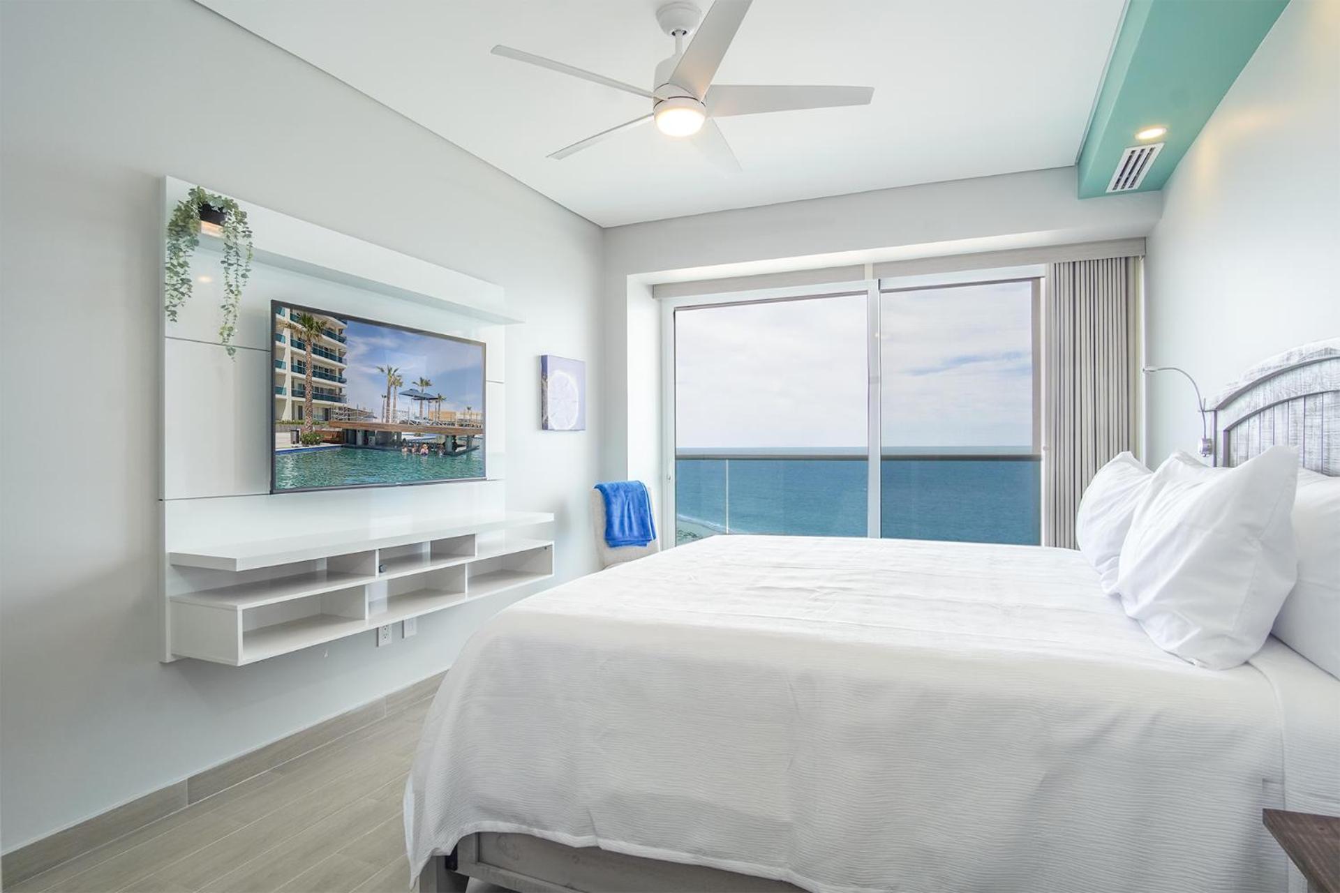 Awesome 3 bedroom condo Encantame Tower E 1001