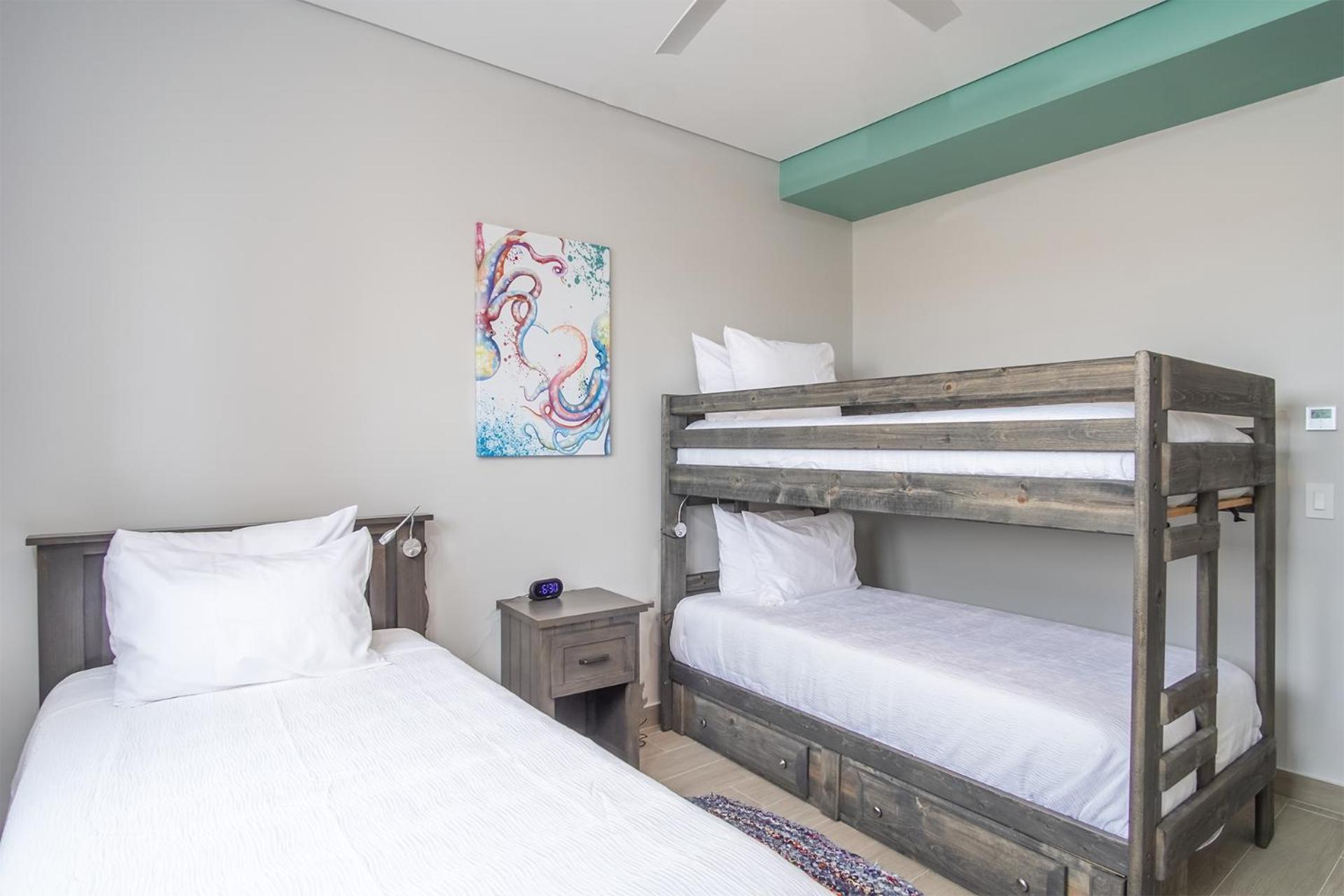 Awesome 3 bedroom condo Encantame Tower E 1001