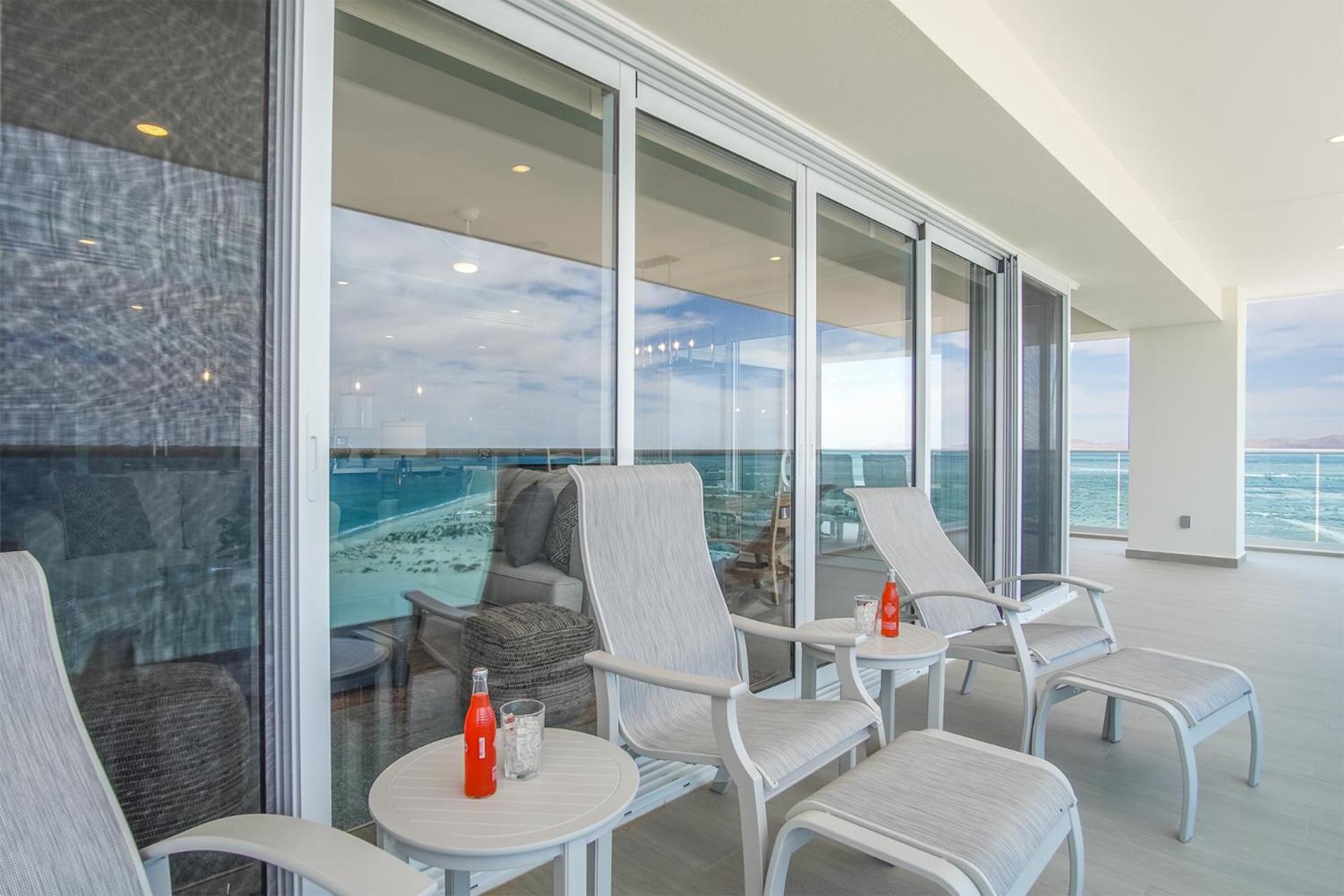 Awesome 3 bedroom condo Encantame Tower E 1001