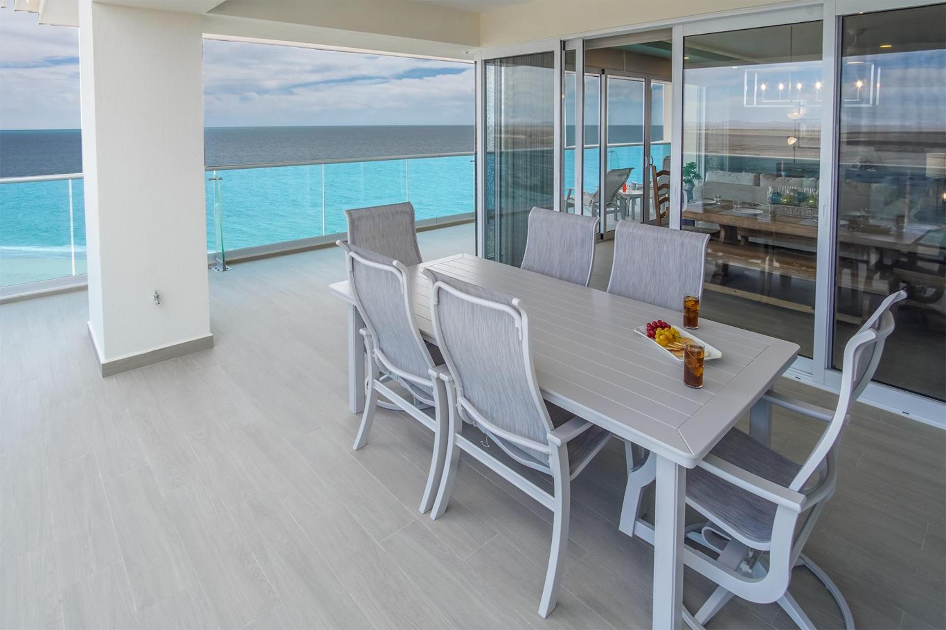 Awesome 3 bedroom condo Encantame Tower E 1001