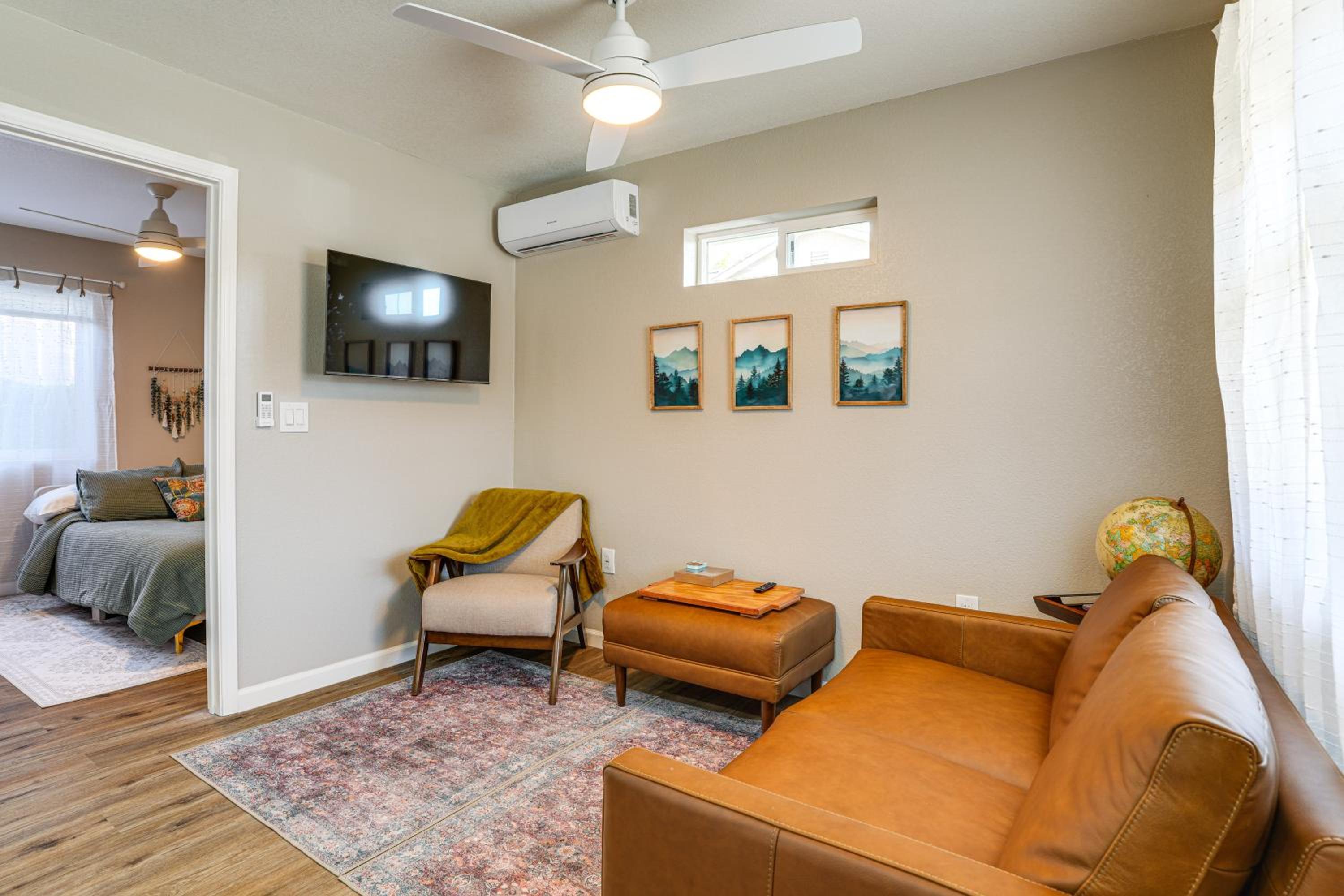 Couples Retreat! Shop, Dine, Explore Dtwn Oakdale