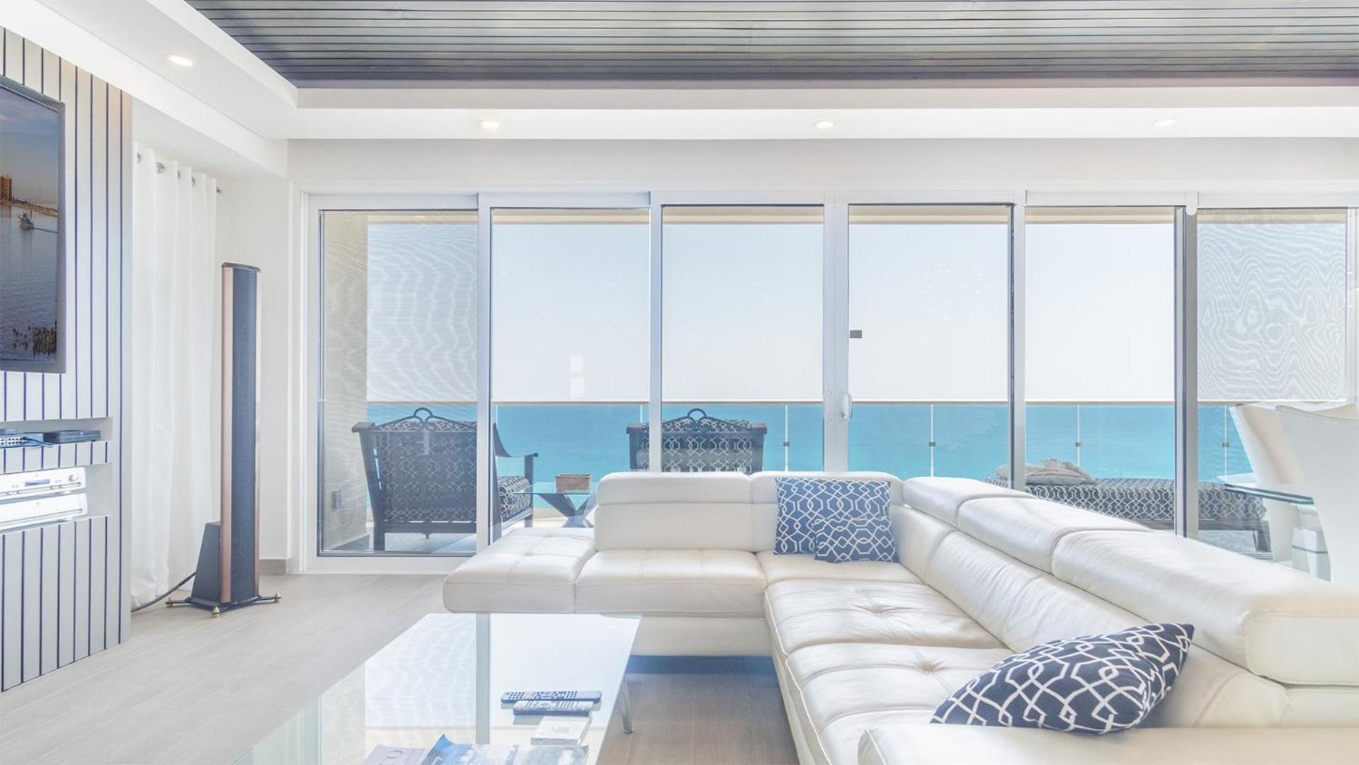 Encantame Towers Velero 901