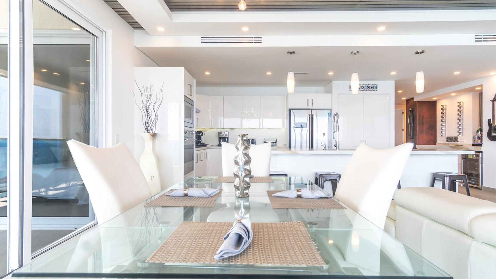 Encantame Towers Velero 901
