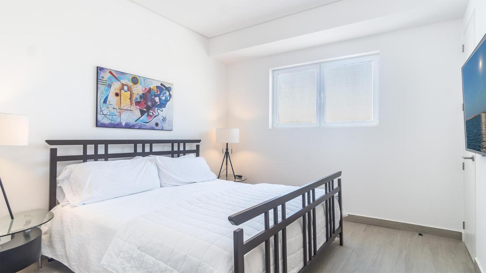 Encantame Towers Velero 901