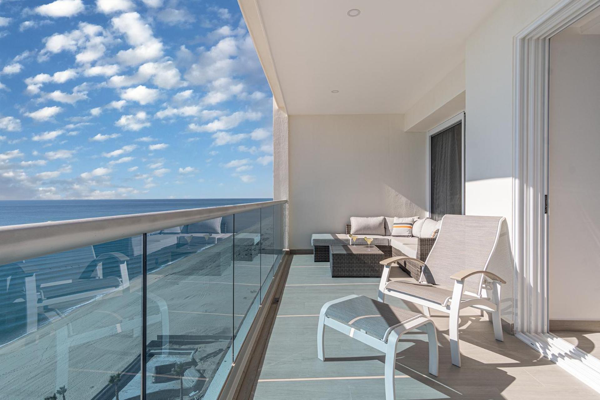 Amazing 2 bedroom Beach Front Condominium at Encantame C1102