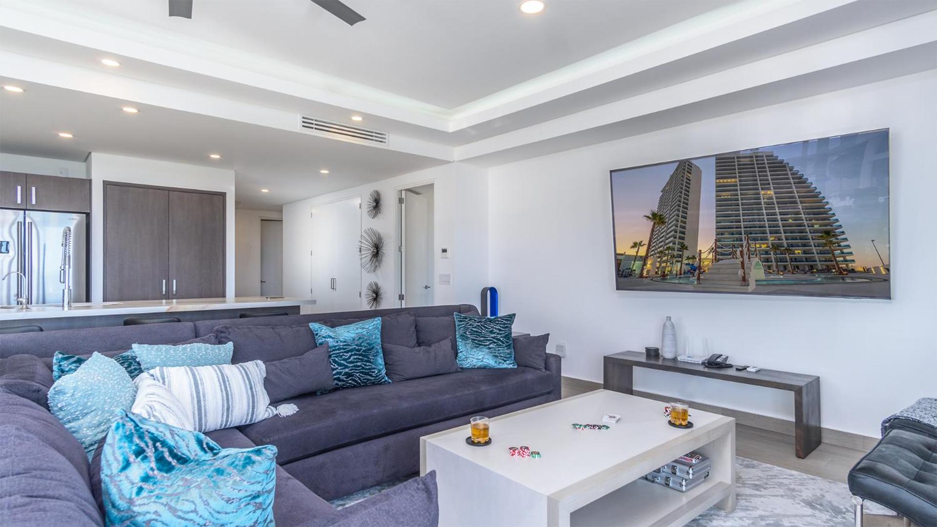 New and Amazing 3 bedroom Ground Floor Corner Beach Front Encantame C-101
