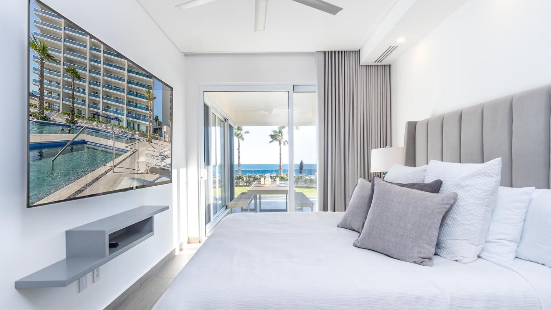 New and Amazing 3 bedroom Ground Floor Corner Beach Front Encantame C-101