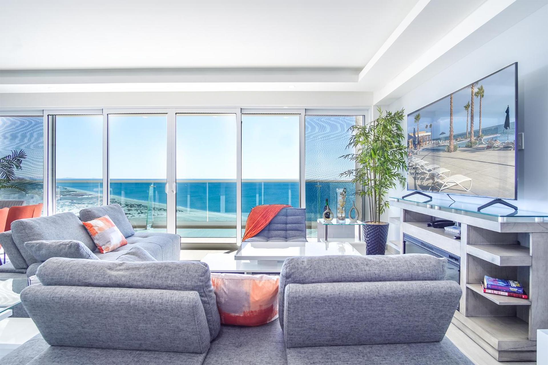 Sublime 3 bedroom condo Encantame Towers Verano 801