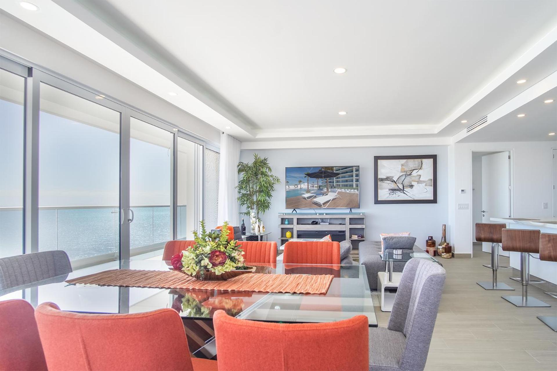 Sublime 3 bedroom condo Encantame Towers Verano 801