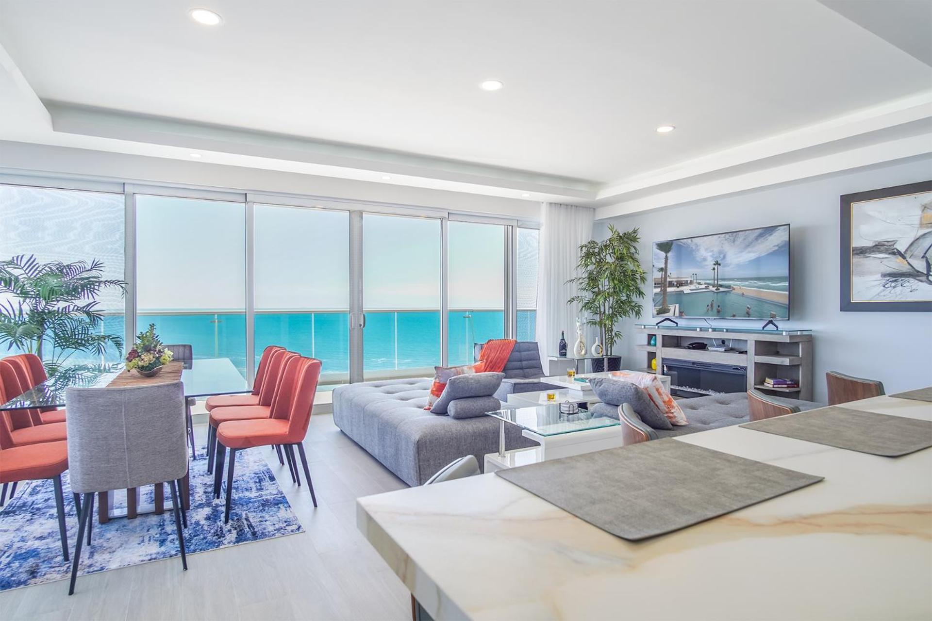Sublime 3 bedroom condo Encantame Towers Verano 801
