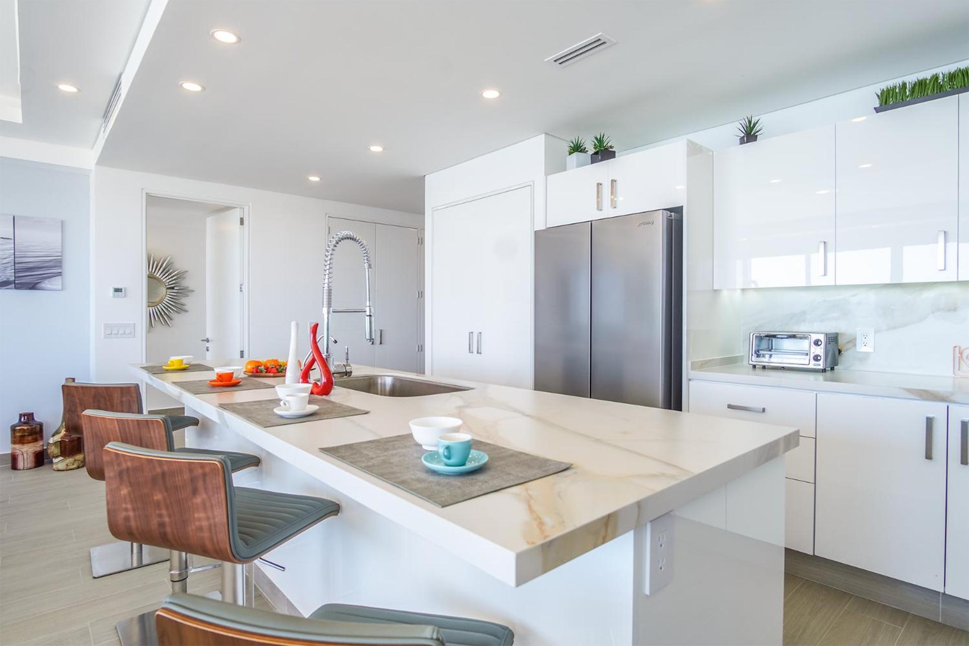 Sublime 3 bedroom condo Encantame Towers Verano 801