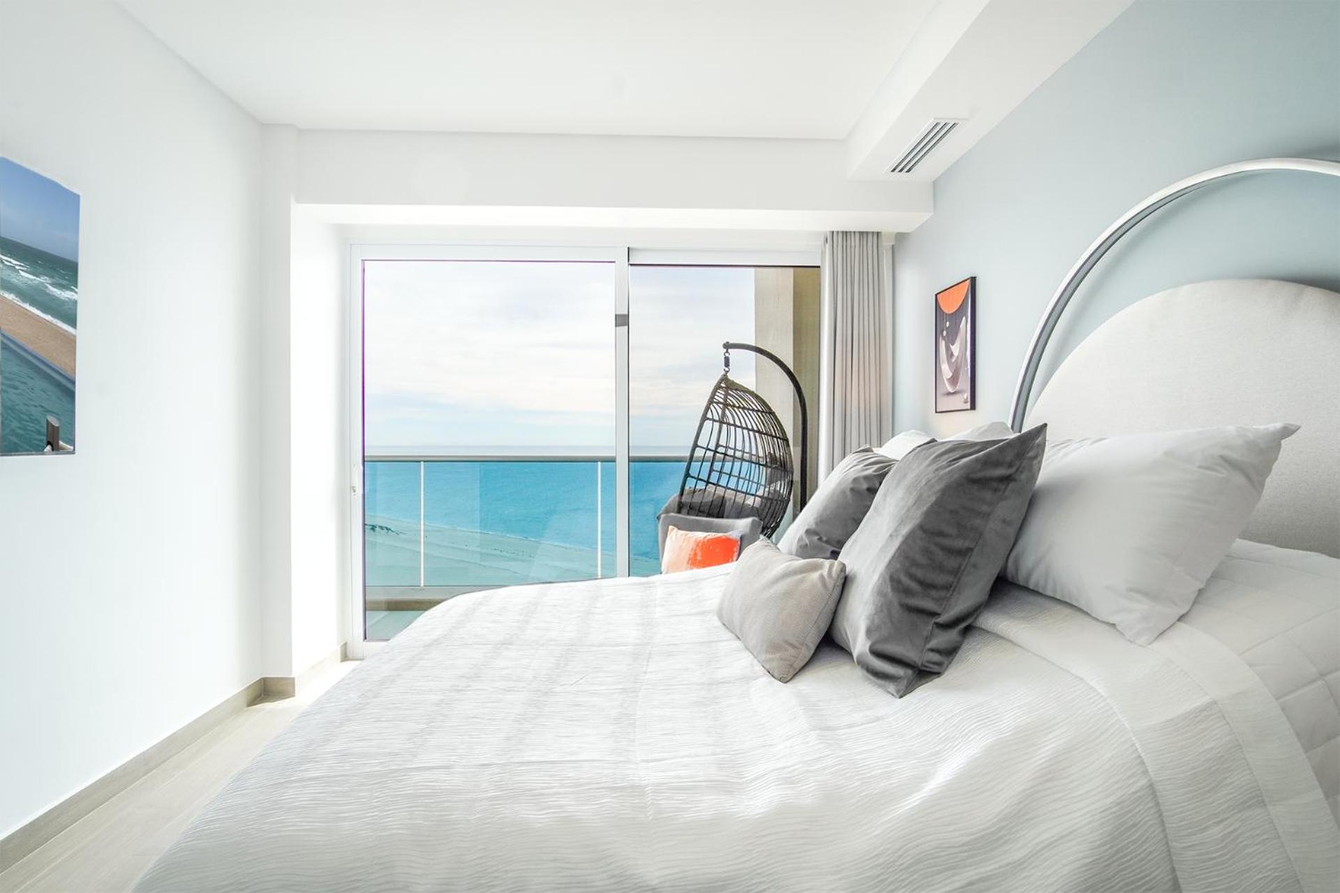 Sublime 3 bedroom condo Encantame Towers Verano 801