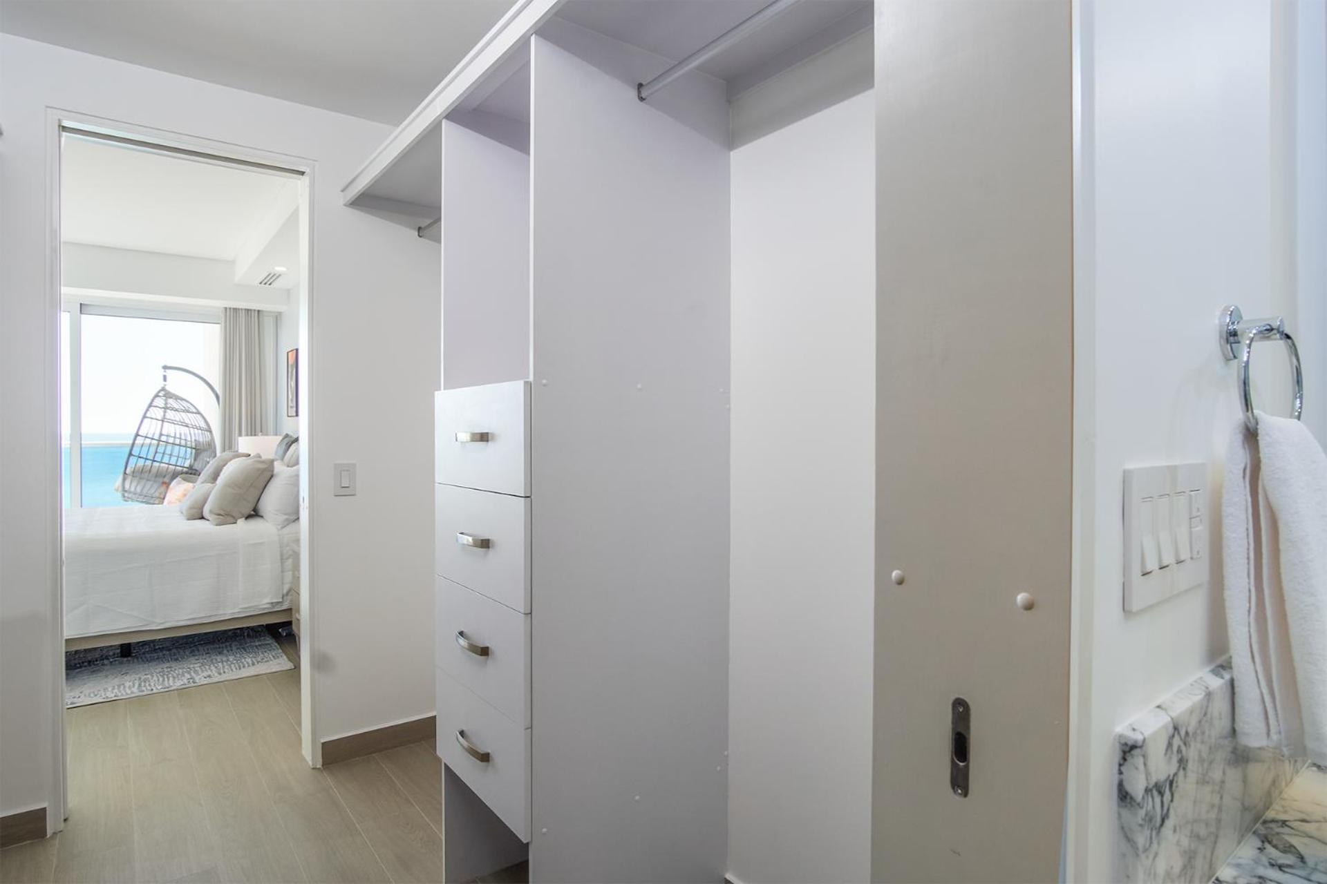 Sublime 3 bedroom condo Encantame Towers Verano 801