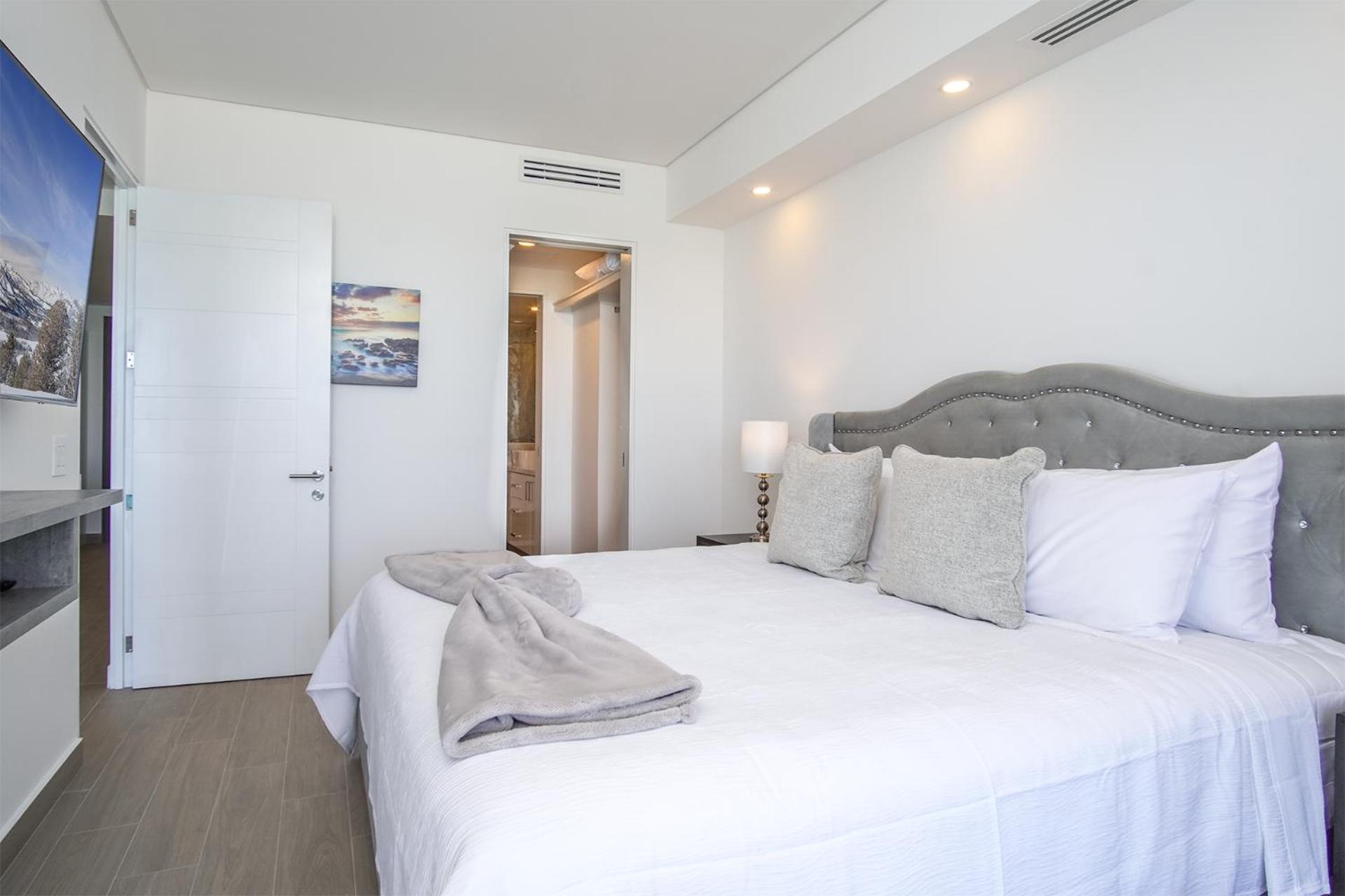 Panoramic beach front condo Verano 1703