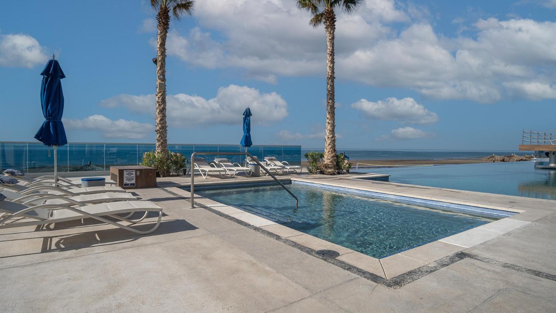 Wonderful 1 Bedroom condominium Encantame Verano 2103