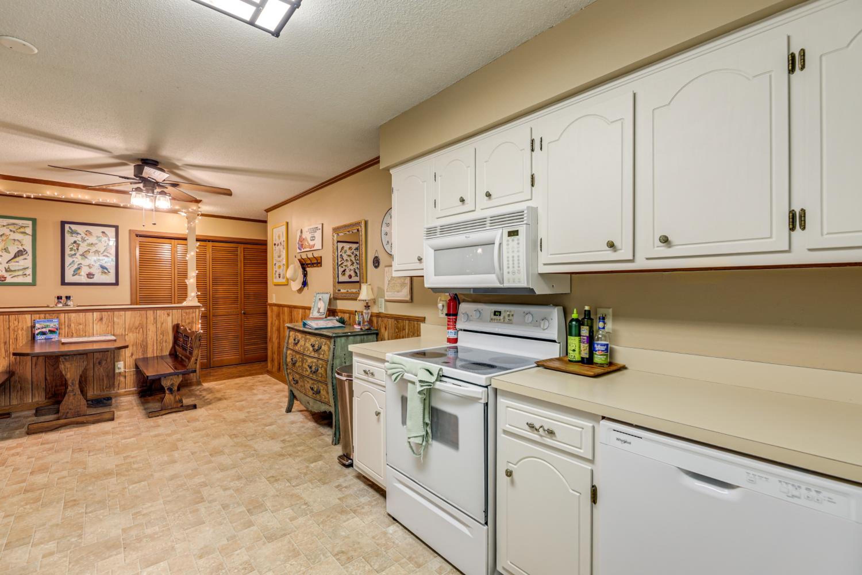 Music-Themed Family Home! 13 Mi to Dtwn Nashville