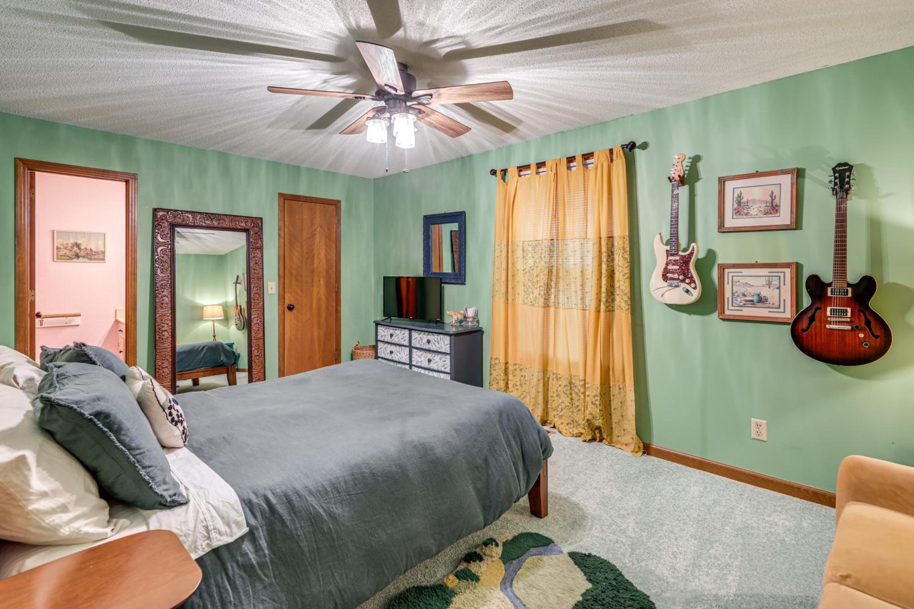 Music-Themed Family Home! 13 Mi to Dtwn Nashville