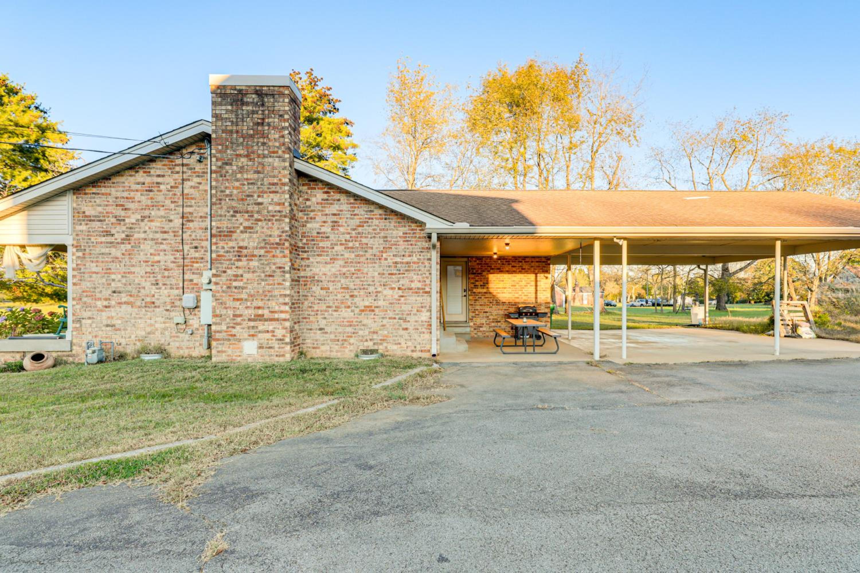 Music-Themed Family Home! 13 Mi to Dtwn Nashville