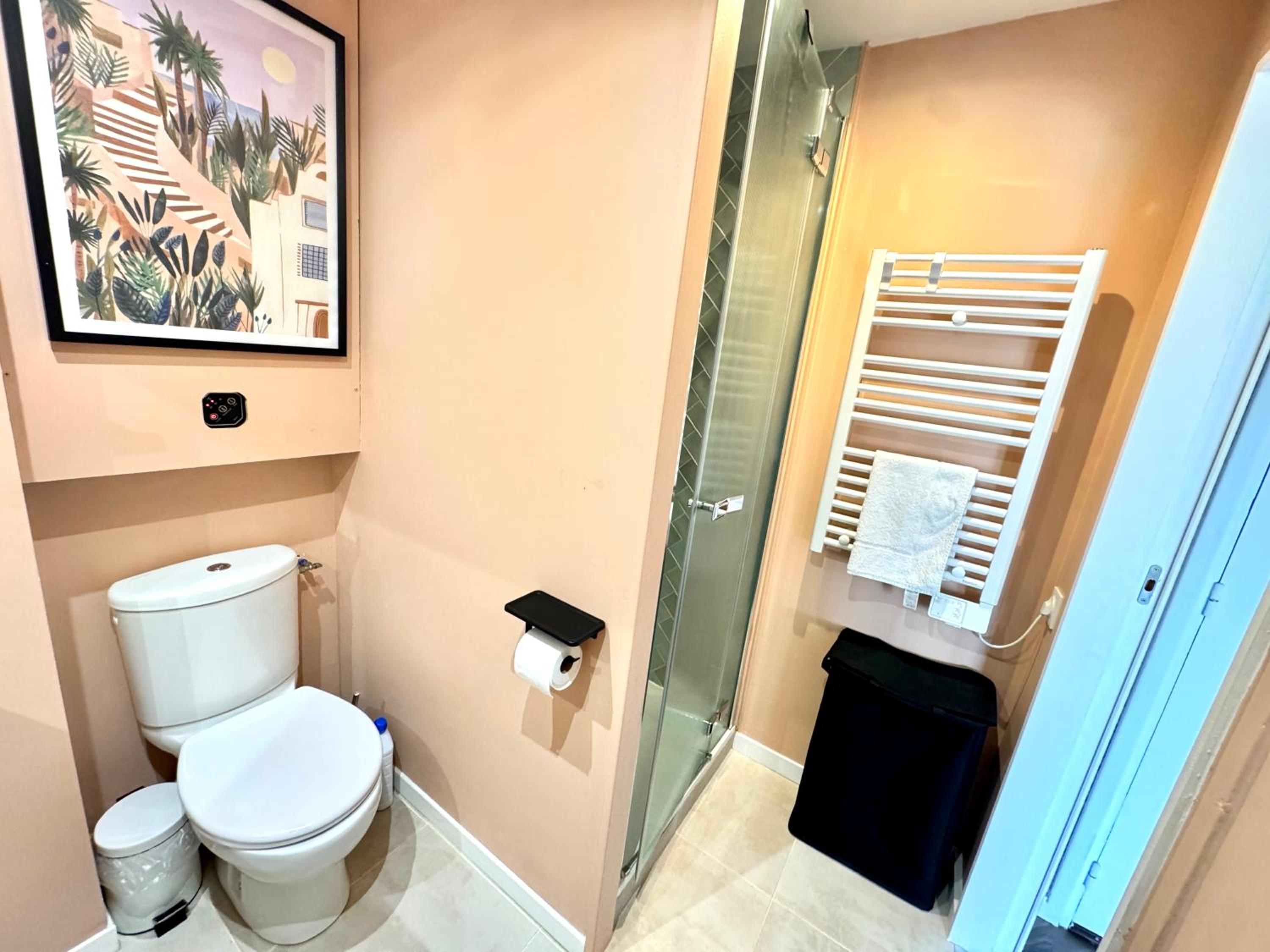 La Petite Oasis - pour 2pers - 2km du Centre Juno Beach et plage du Débarquement - 10min à pieds du centre ville & de la plage - balcon - exposition sud - 