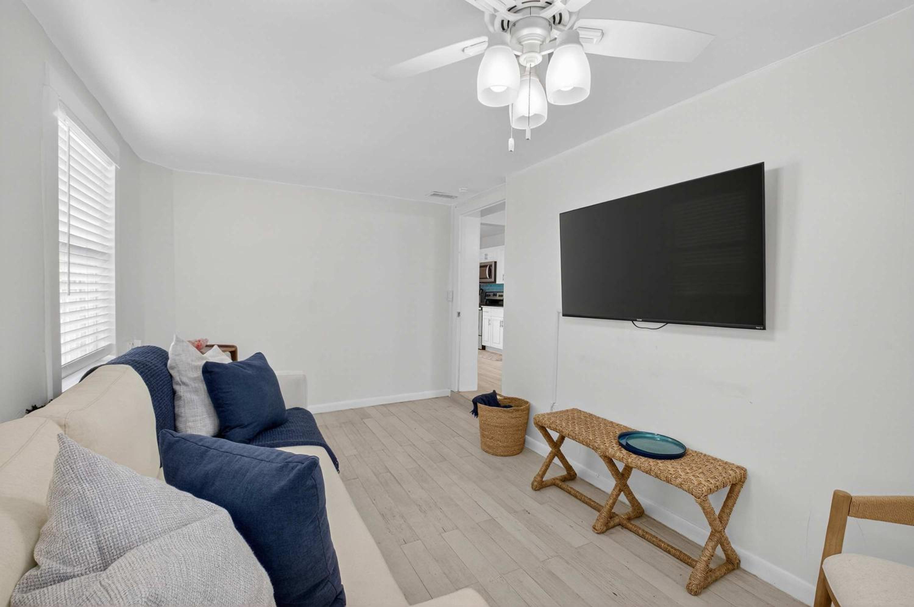Delray Daydream Home for 8