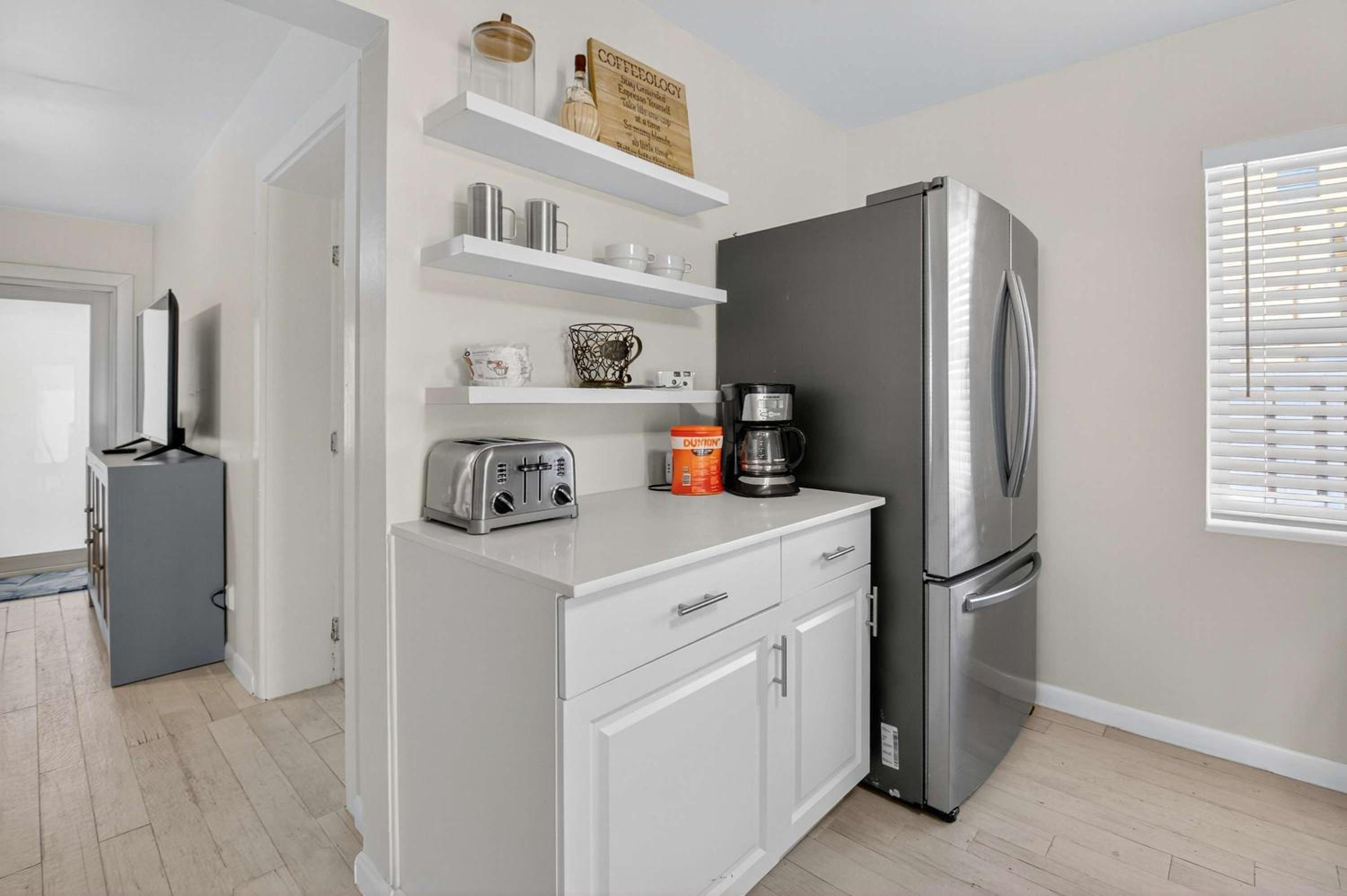 Delray Daydream Home for 8