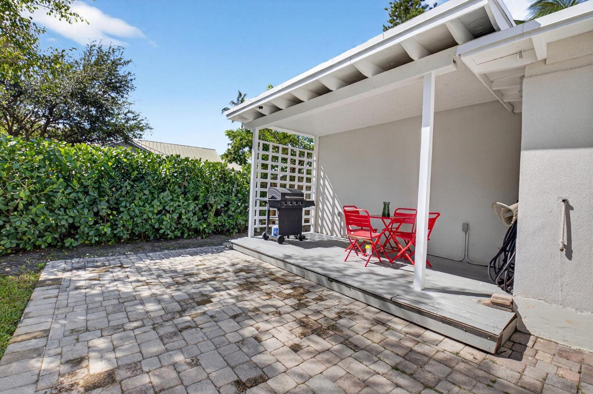 Delray Daydream Home for 8